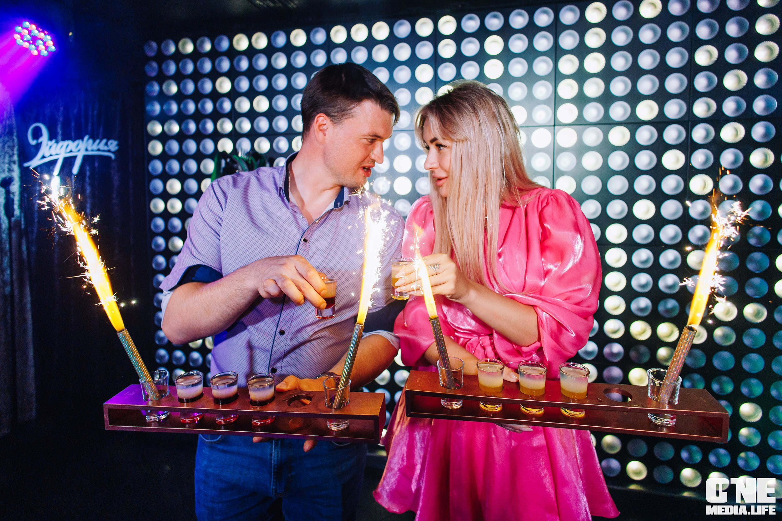Фоторепортаж из караоке-клуба Эйфория. One Media Life: фоторепортажи, фотоотчеты с мероприятий и заведений