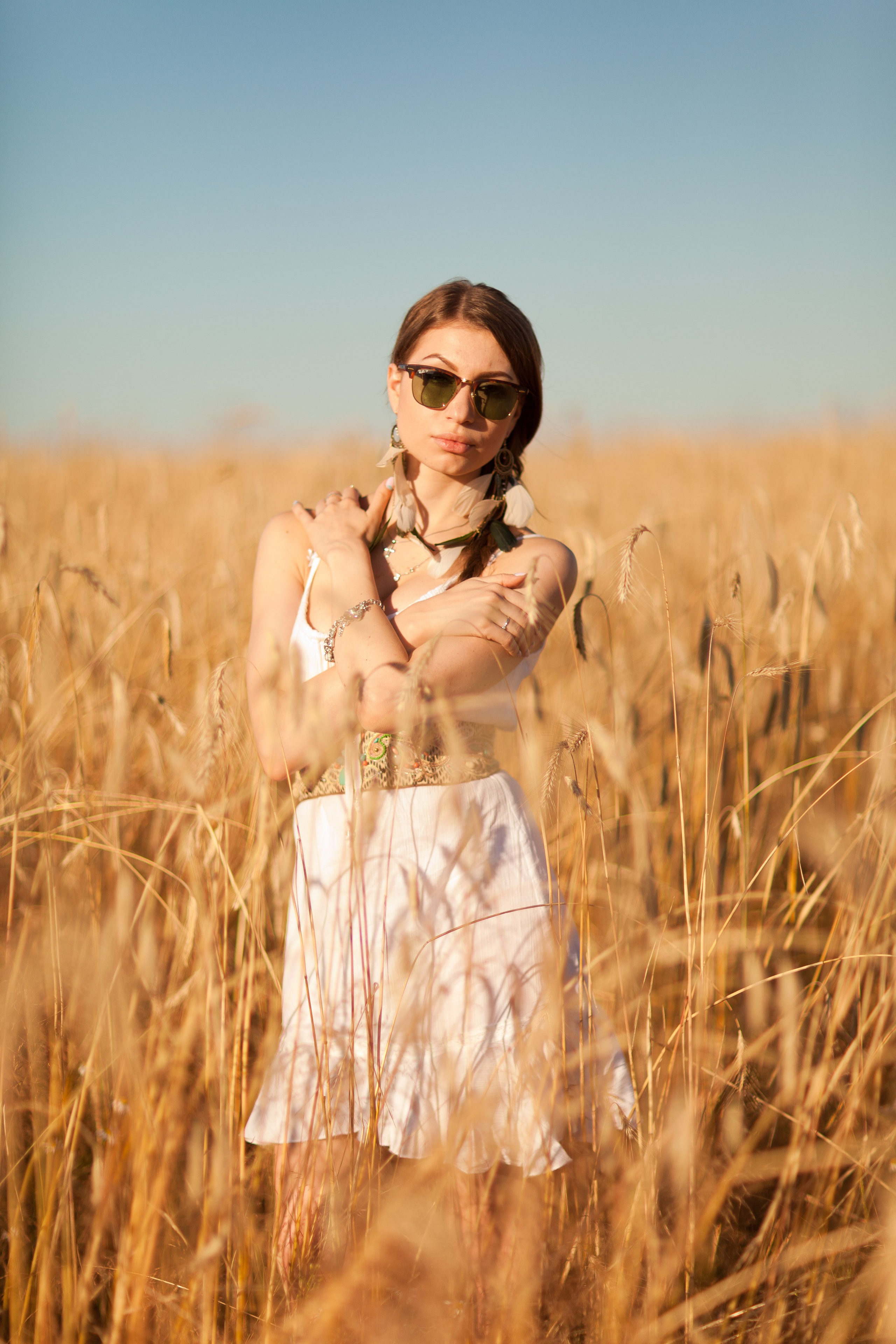 Алиса и Сергей, история в полях. Фотограф Денис Гавриленков в Москве
