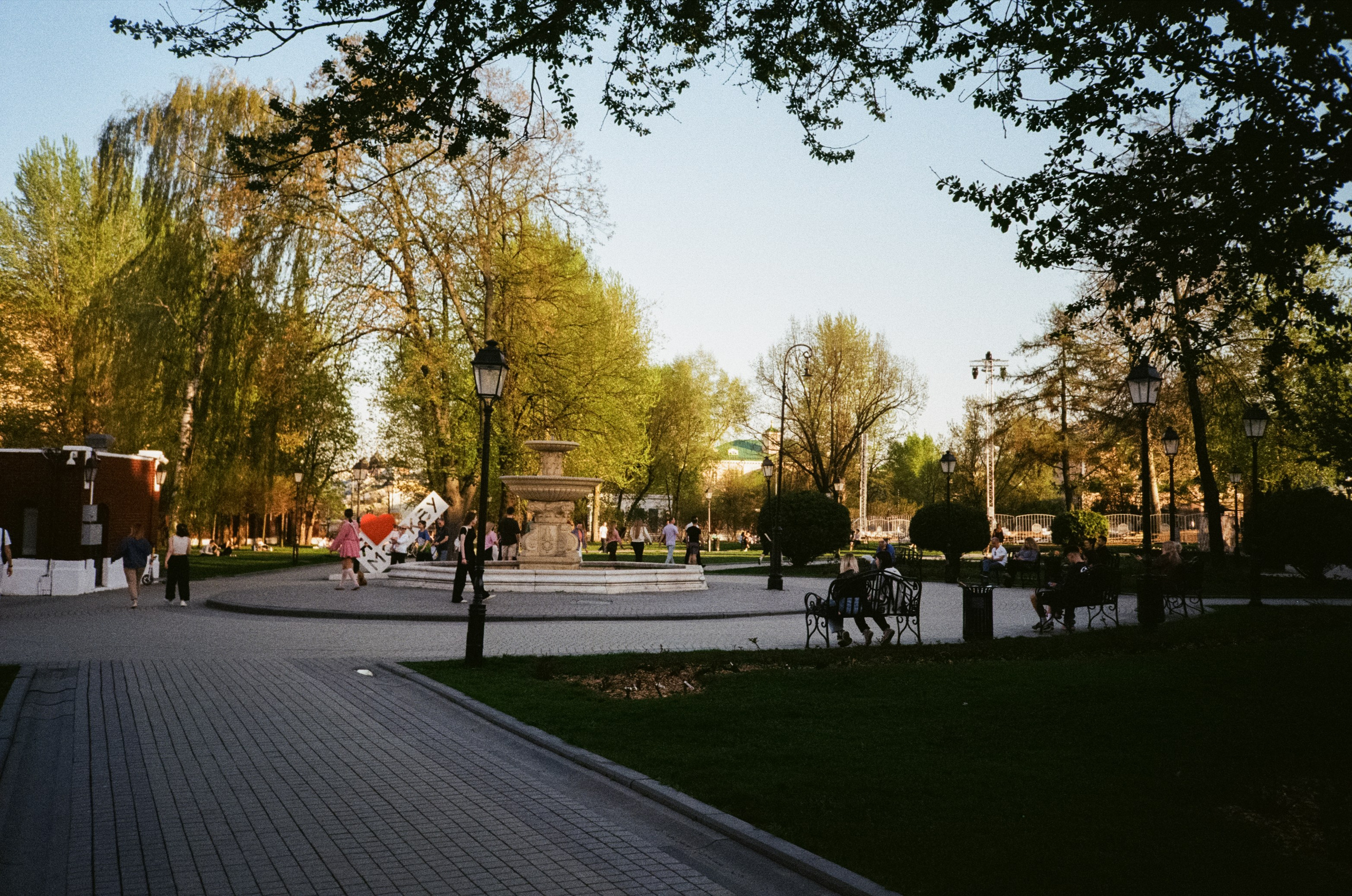 Малый Каретный, Петровка, Сад Эрмитаж | Konica Big Mini BM-301 Black | Kodak Color Plus 200