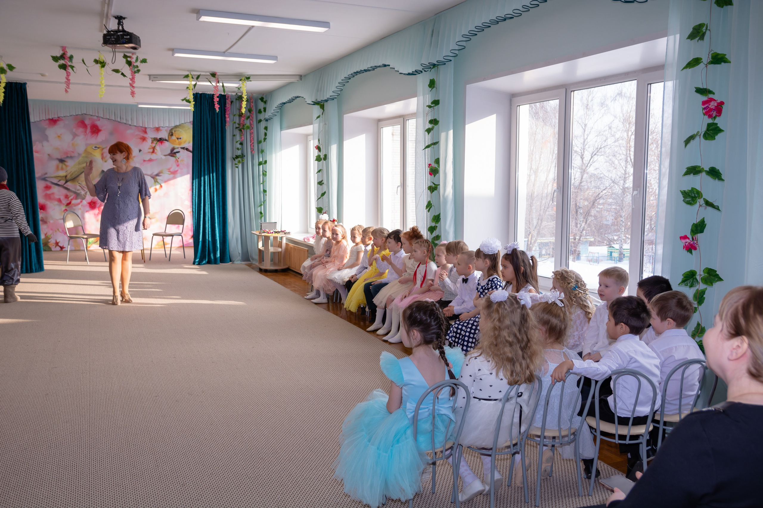 Весенний утренник