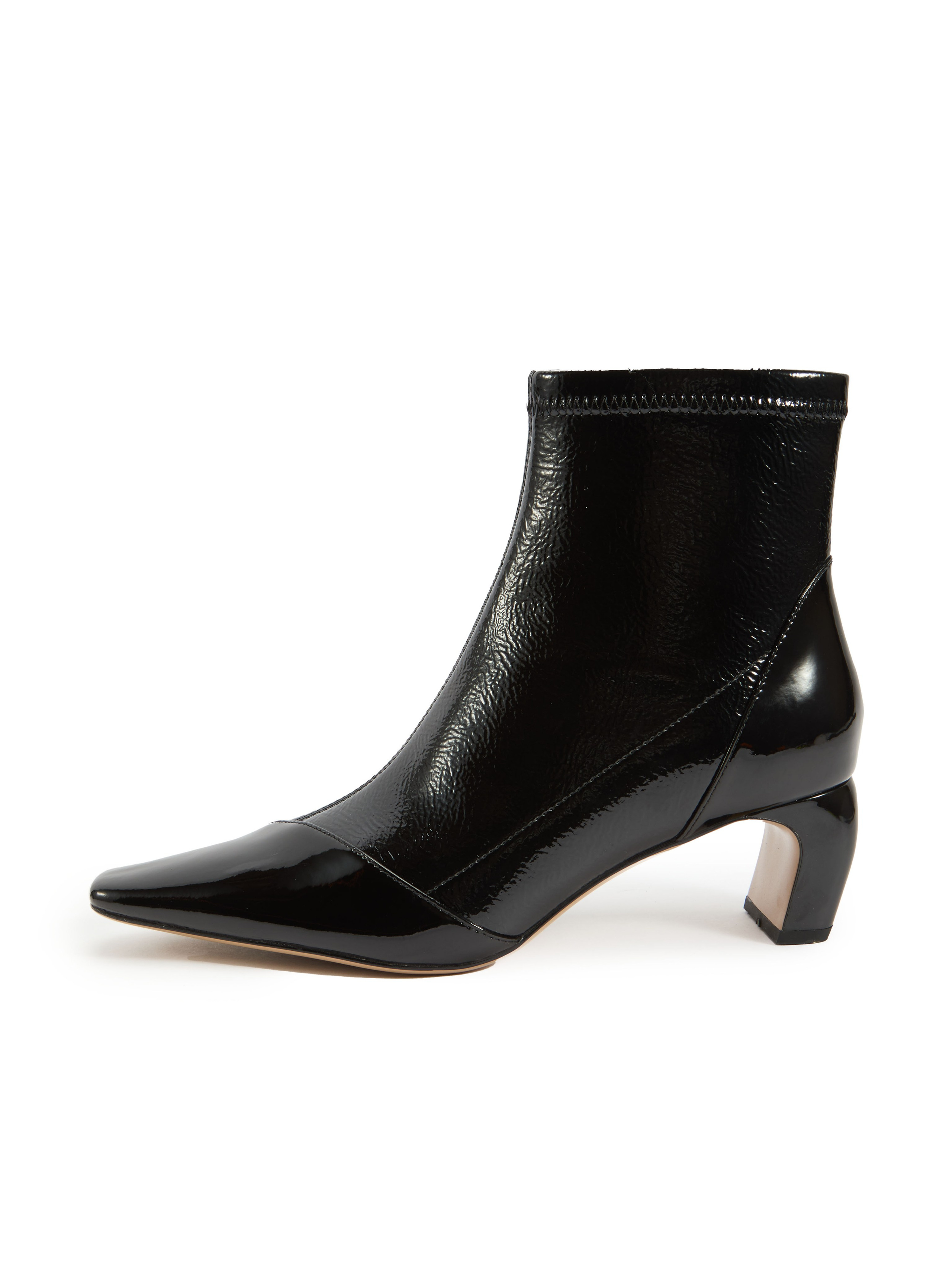 Каталожная фотография обуви. Фотограф в Москве Егор Гончаров