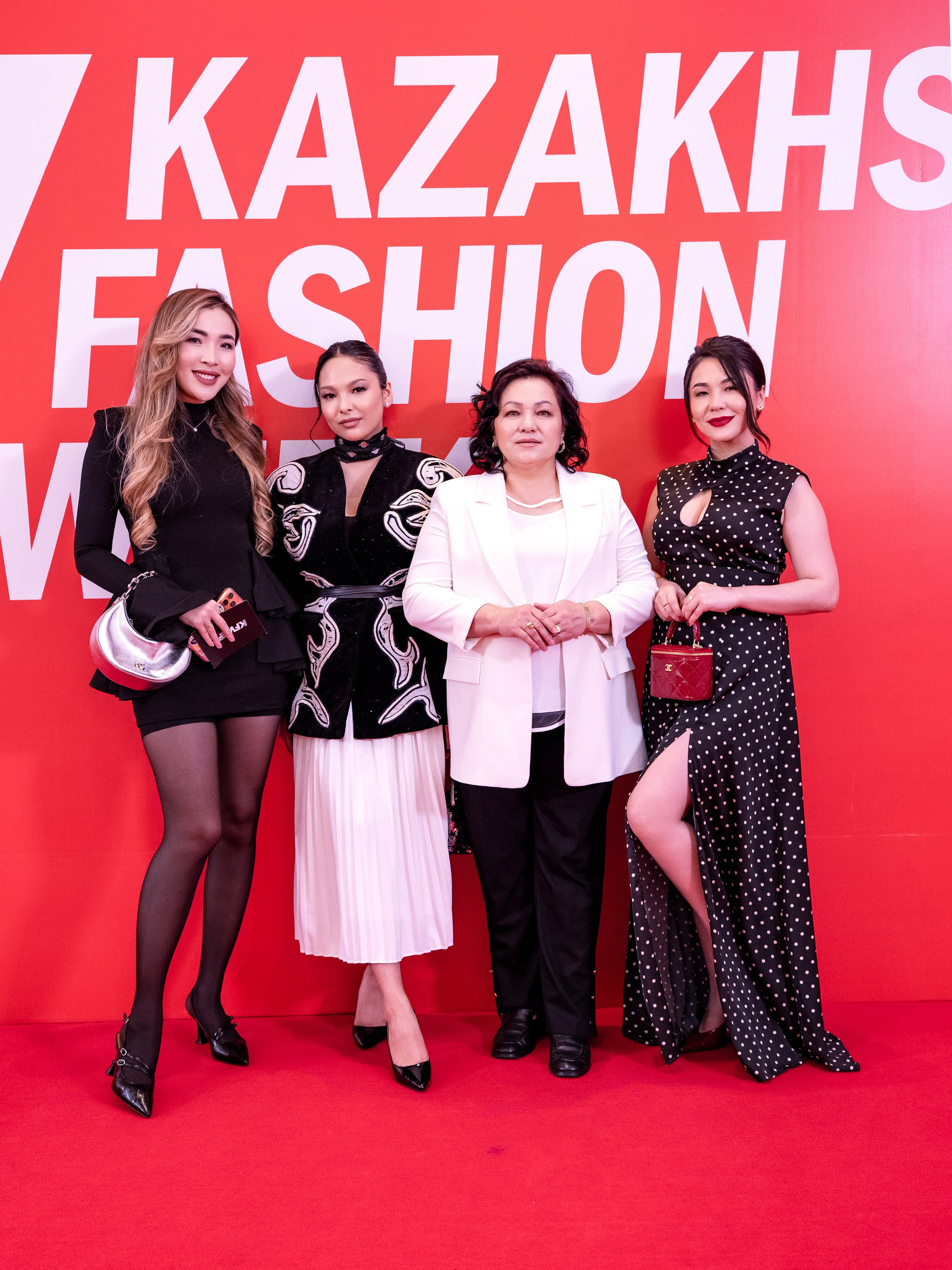 Backstage Day 1. Сайт Алматинского НЮ АРТ, будуар и фэшн фотографа Дениса Карпенко