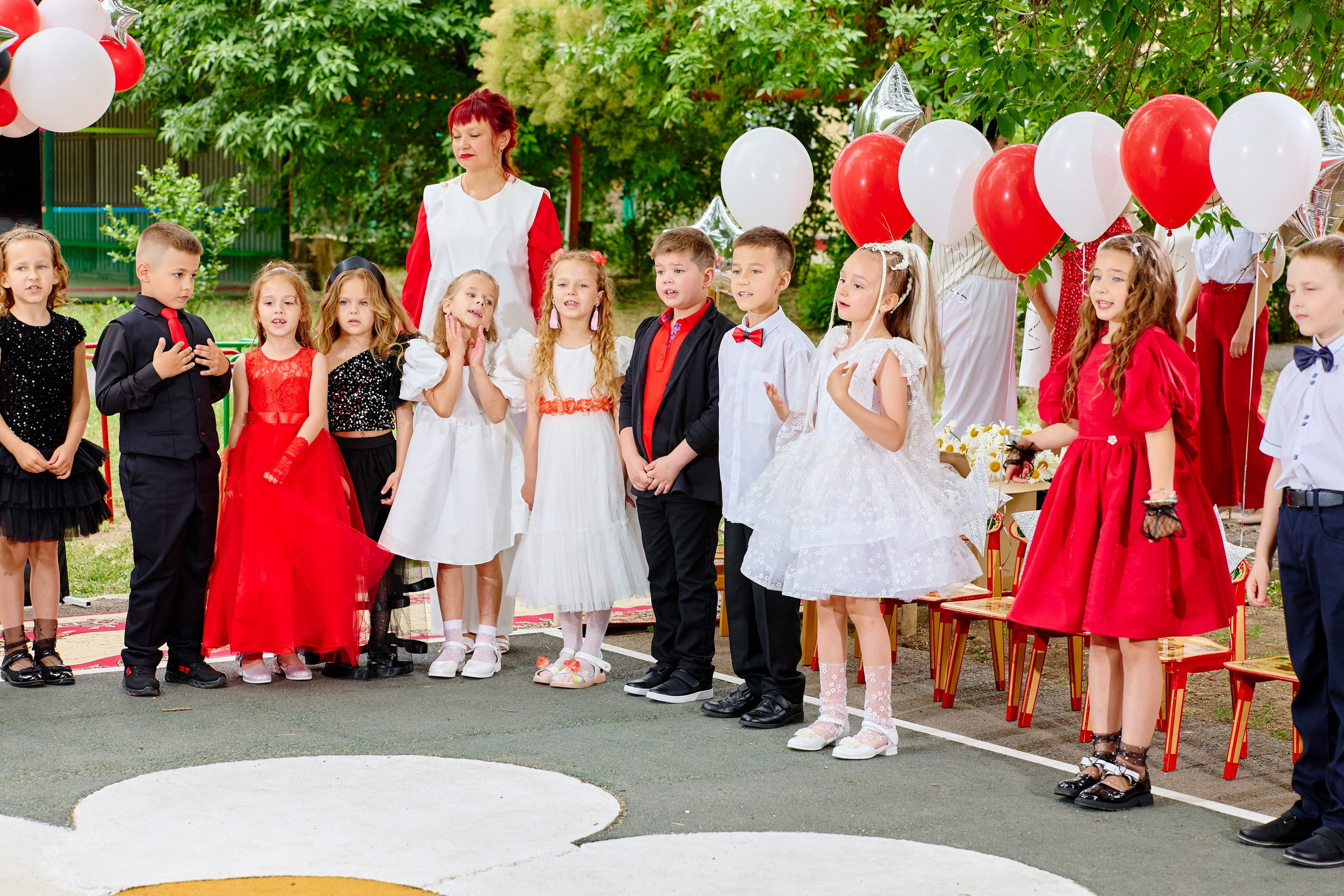 Выпускной 45 сад. Фотограф Выпускные альбомы Таганрог Сергей Коробченко