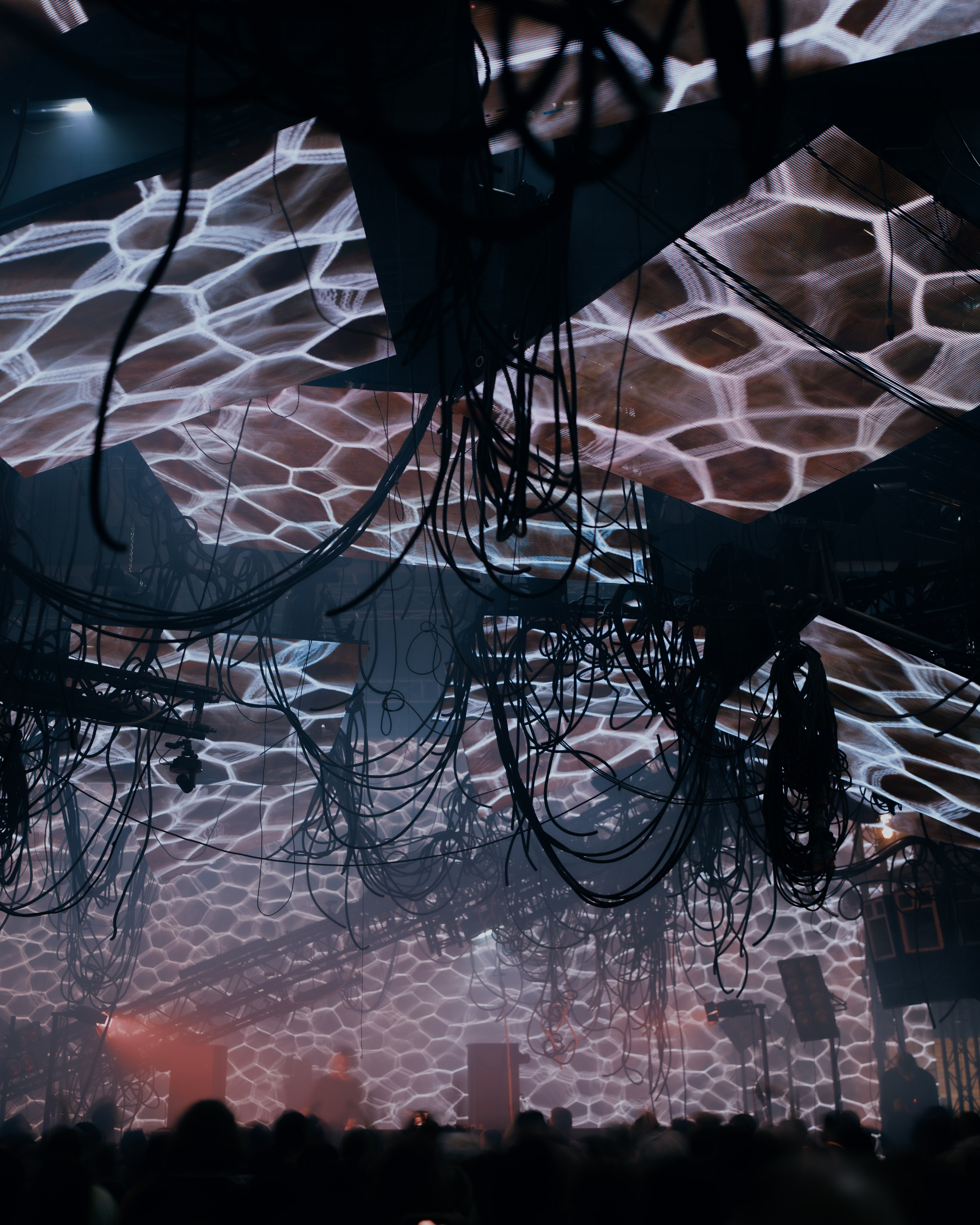 Outline 2024. @tomrus: Рустам Шагиморданов — фотограф