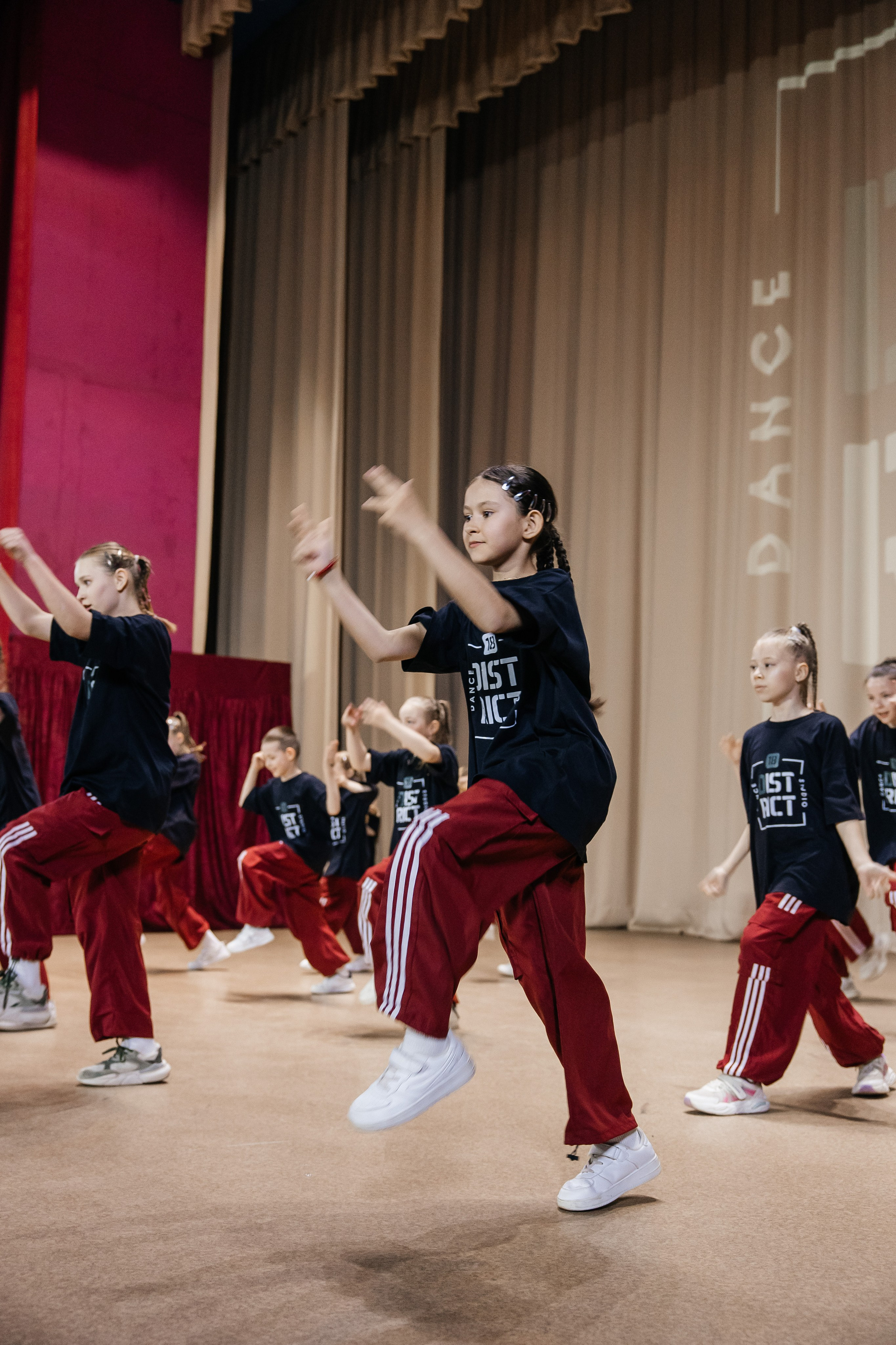 Дистрикт. Отчетный концерт. Свадебный и Семейный фотограф г. Ижевск Гульназ Солдатова. Гульназ фото