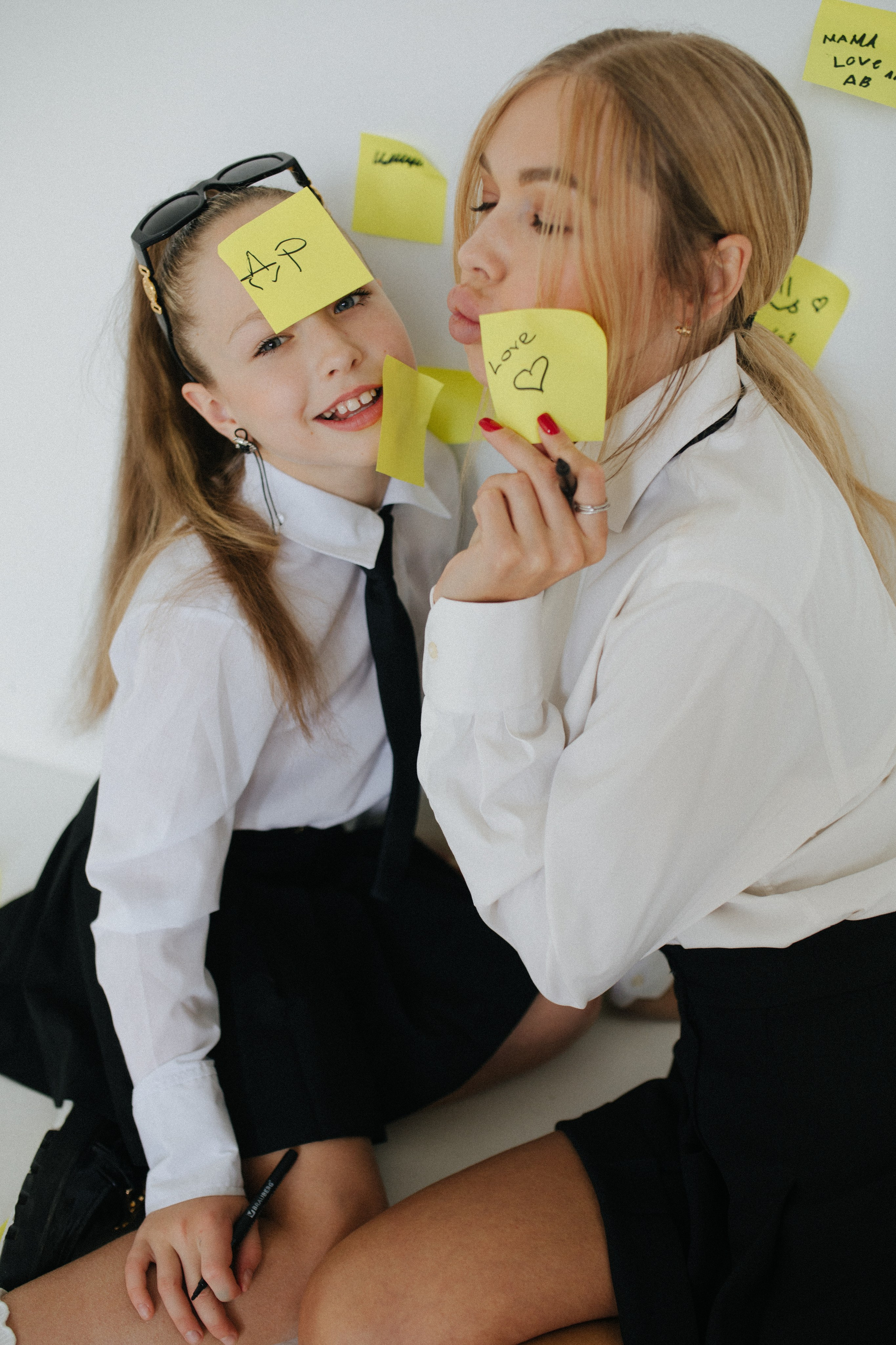 Света и Кира. Главная