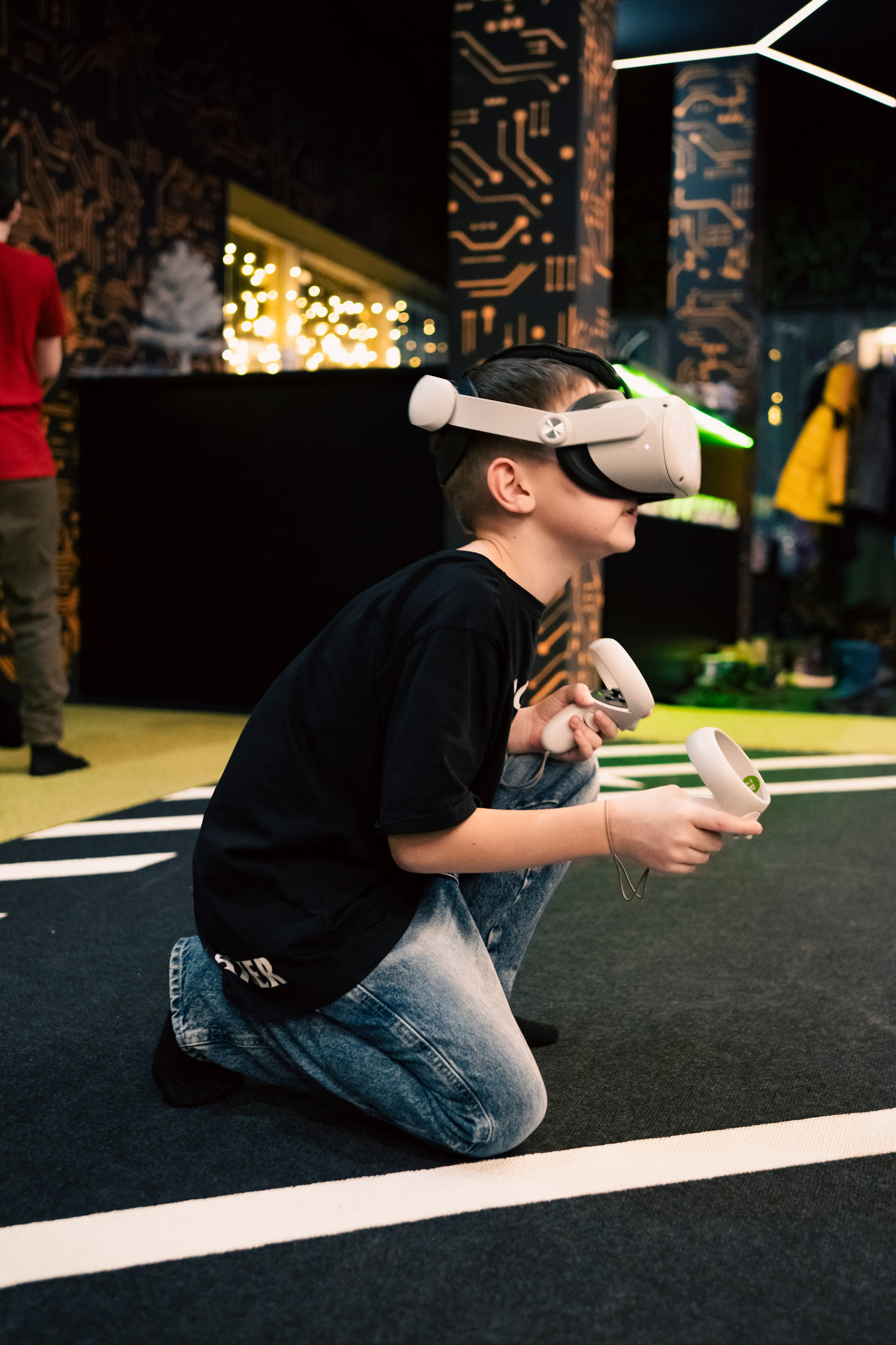 VR (November-December 2024). Felixtones