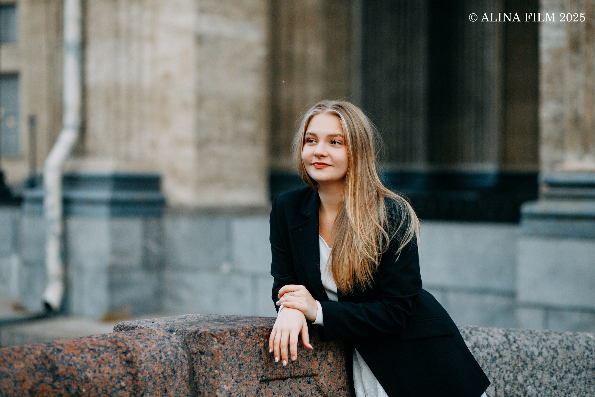 Фотосессия на рассвете у Казанского собора. Фотограф в Санкт-Петербурге Alina Film