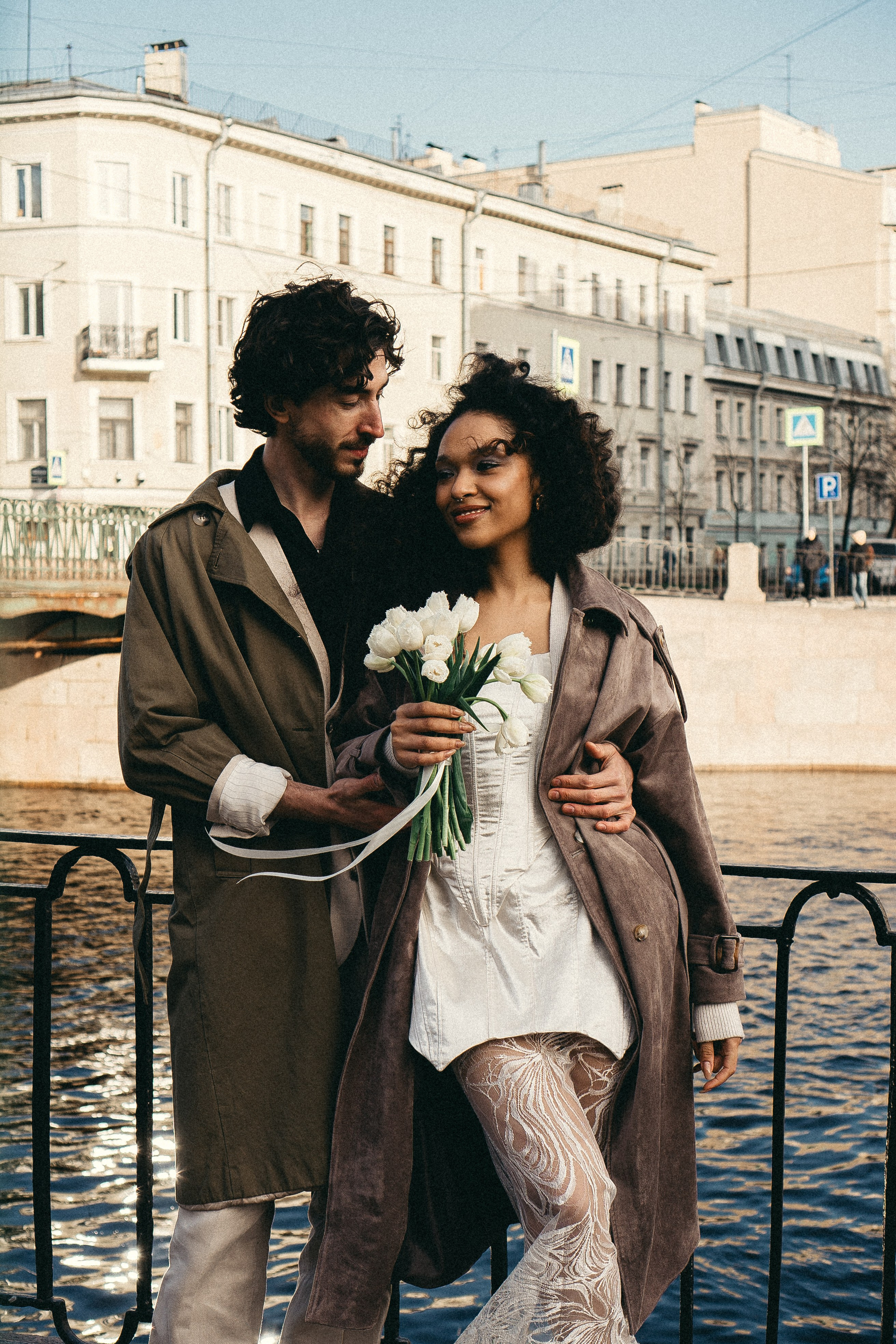 СВАДЕБНАЯ ПРОГУЛКА ПО ПЕТРОГРАДКЕ ВЕСНОЙ. СВАДЕБНАЯ ФОТОСЕССИИЯ НА ПЕТРОГРАДКЕ. Профессиональный фотограф, Санкт-Петербург — Виктория Богомолова