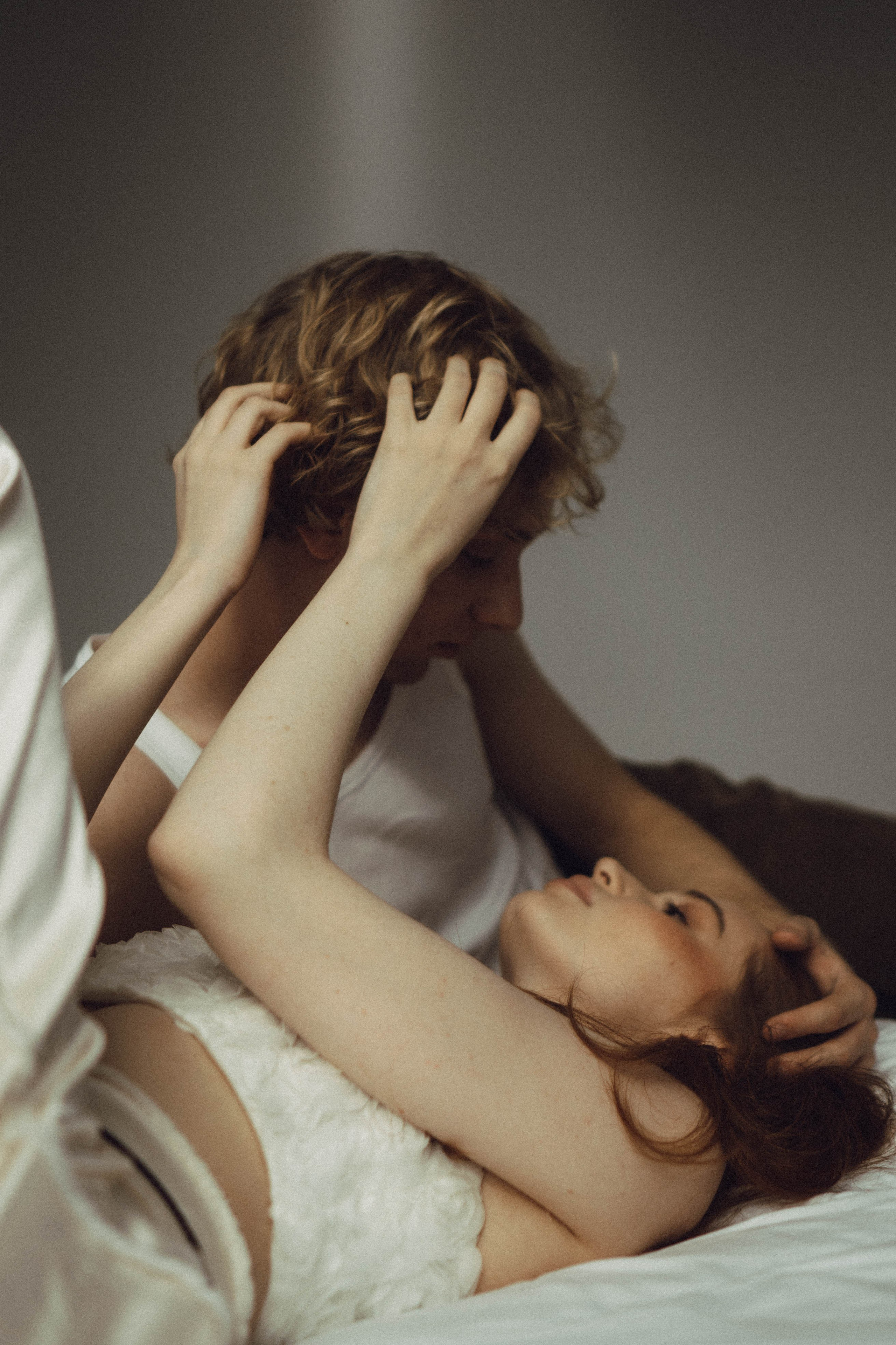 СВАДЕБНАЯ СЬЕМКА В ОТЕЛЕ. СБОРЫ ЖЕНИХА И НЕВЕСТЫ И ТАКЖЕ ТОР И ПОДГОТОВКА К ПРОГУЛКЕ. Профессиональный фотограф, Санкт-Петербург — Виктория Богомолова