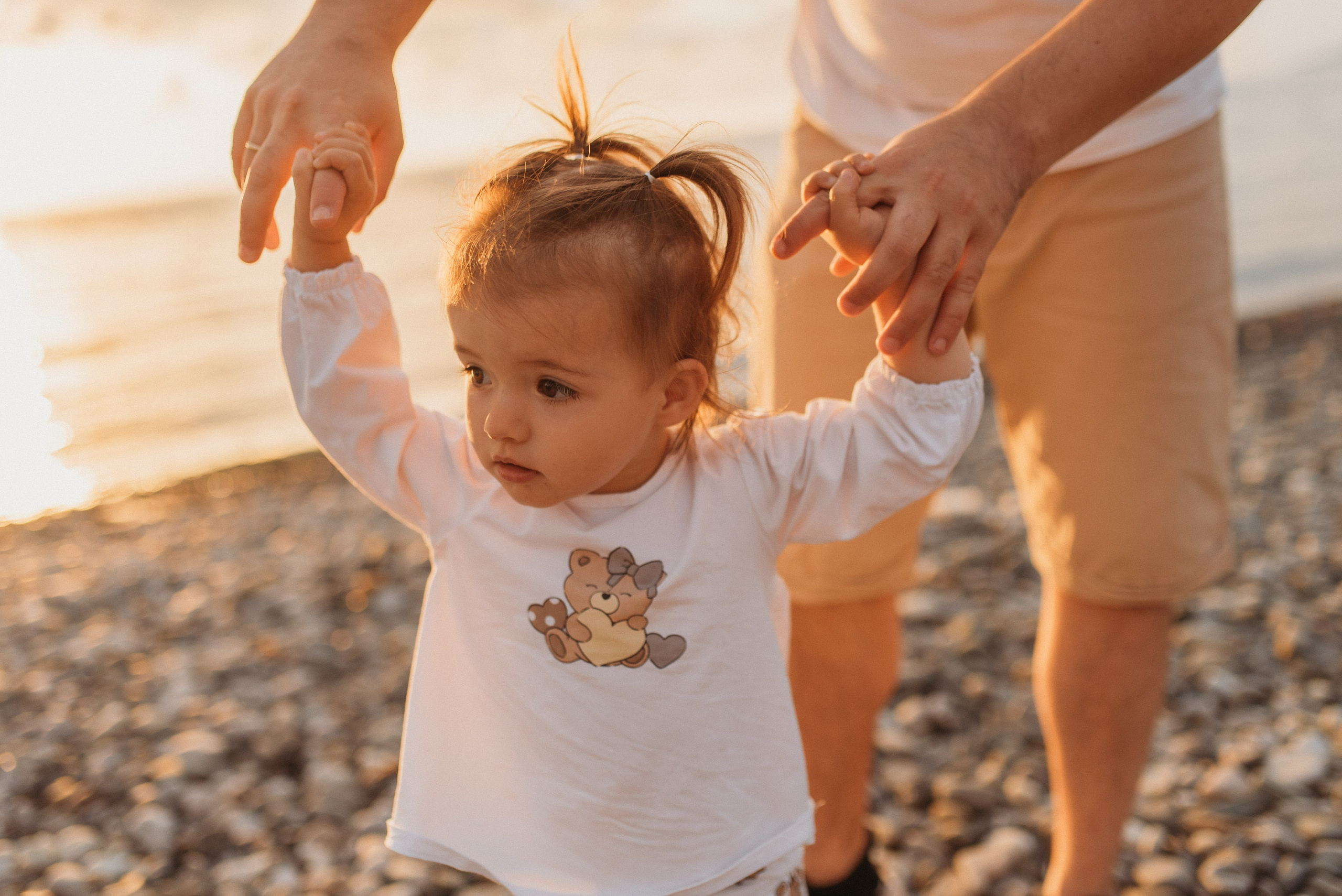 Семейная фотосессия на море на пляже в Сочи и Сириусе. Фотограф в Сочи — Маргарита Поганова