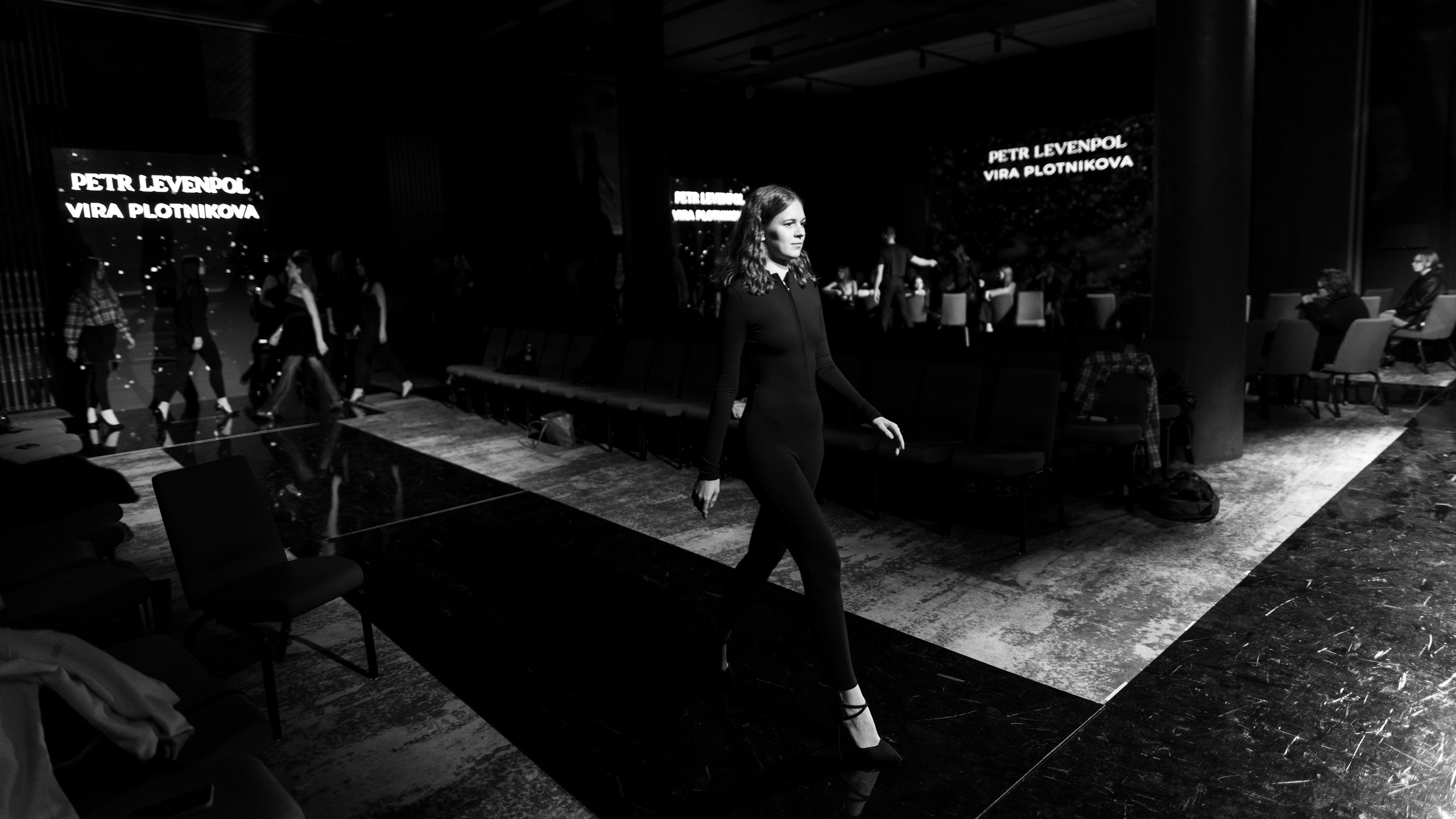 Petr Levenpol_Backstage_Rostov Fashion Show 2025. Фотограф в Ростов-на-Дону Виктория Савчук