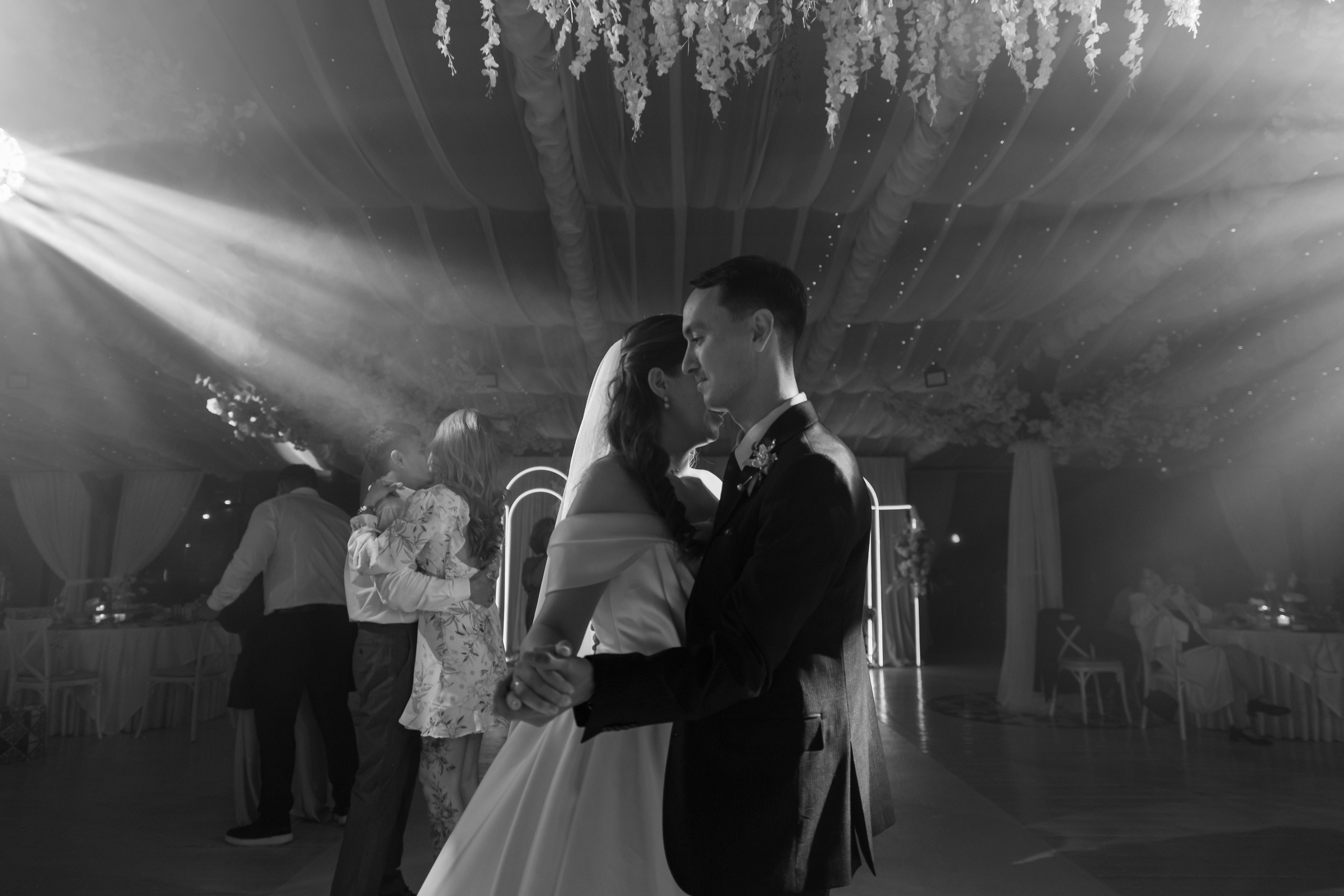 Вячеслав Аделm Свадьба. Фотограф Астана, Алматы