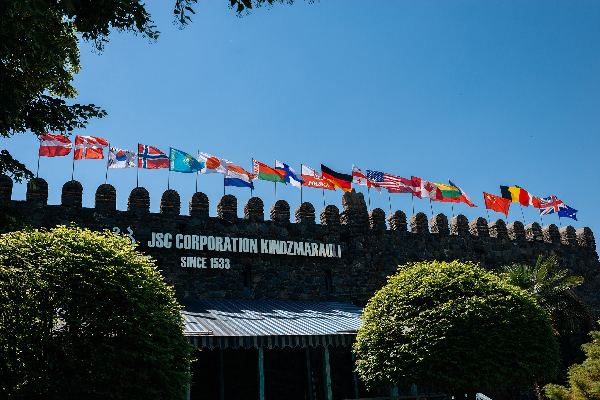 Винный завод «Корпорация Киндзмараули». Май 25. Репортажный фотограф в Санкт-Петербурге Анастасия Клёпова