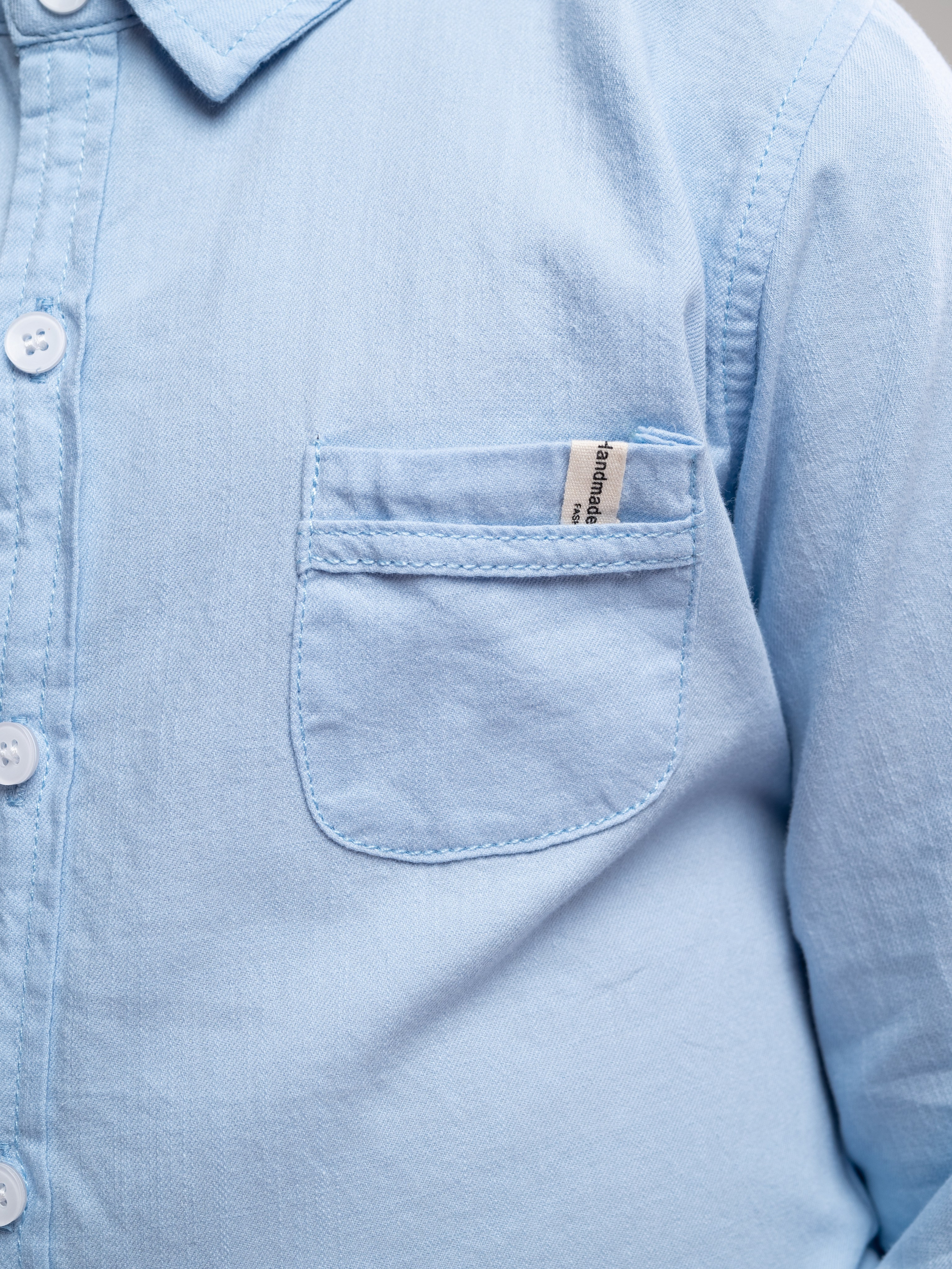 Рубашки на мальчиков. Предметный фотограф, фото для маркетплейсов Пятигорск, КМВ