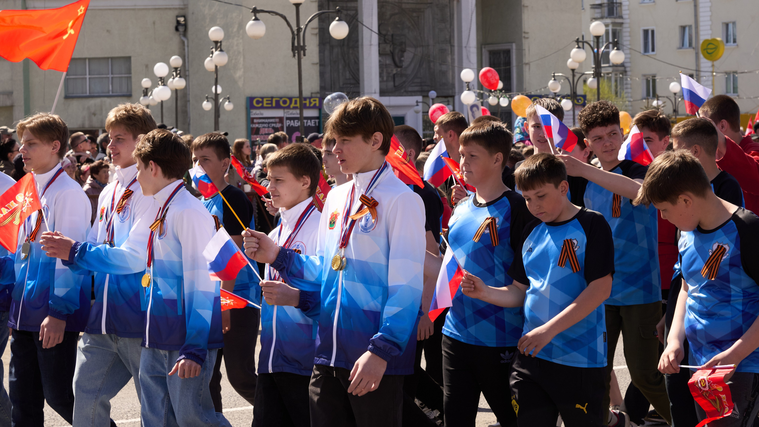 Празднование Дня победы 2024 в г. Ленинск-Кузнецкий. [fXph] Фотограф Масликов Илья. Съёмка мероприятий в Ленинске-Кузнецком