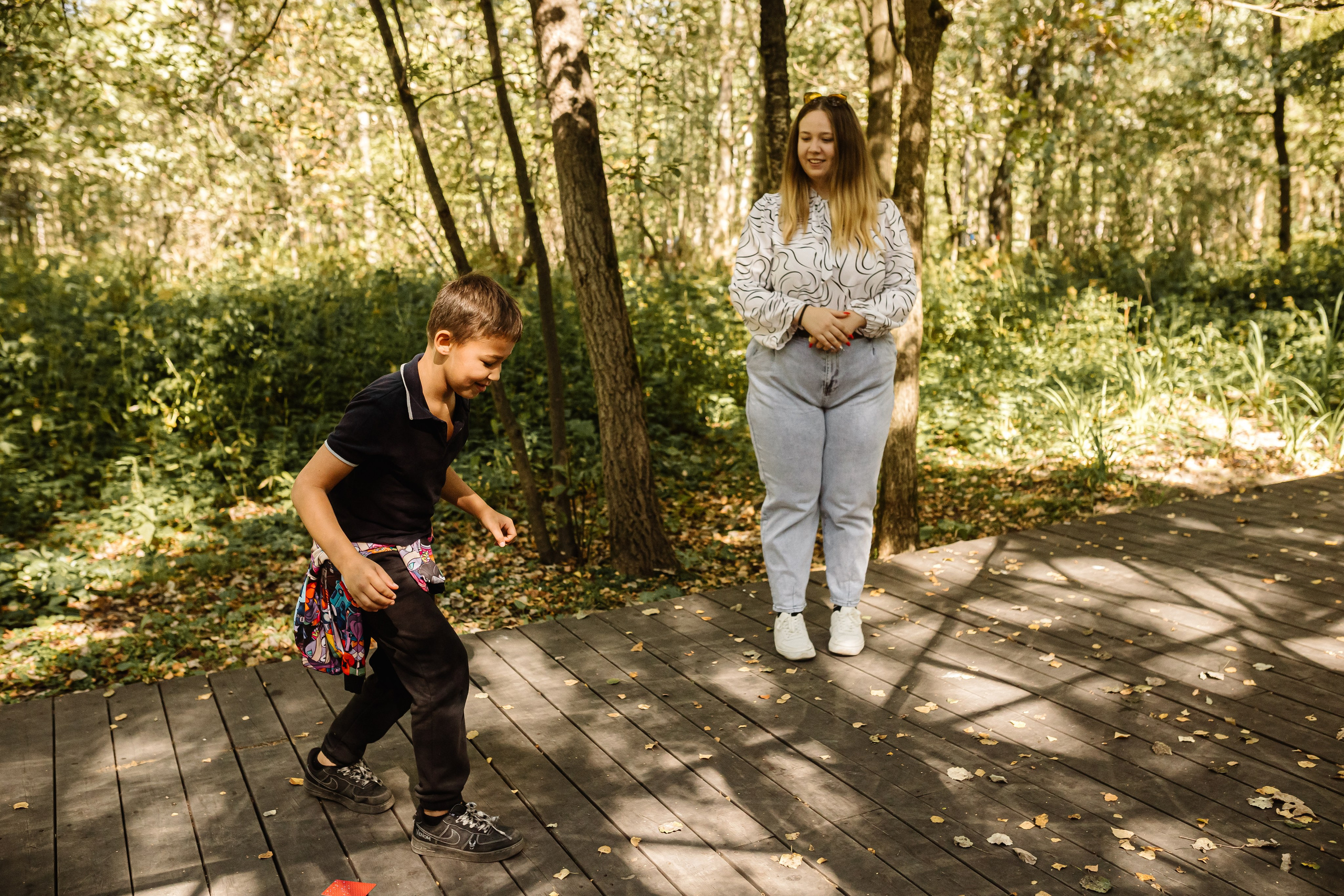 Репортаж школьной прогулки в парке. Семейный и женский фотограф в Москве Надежда Воробьева