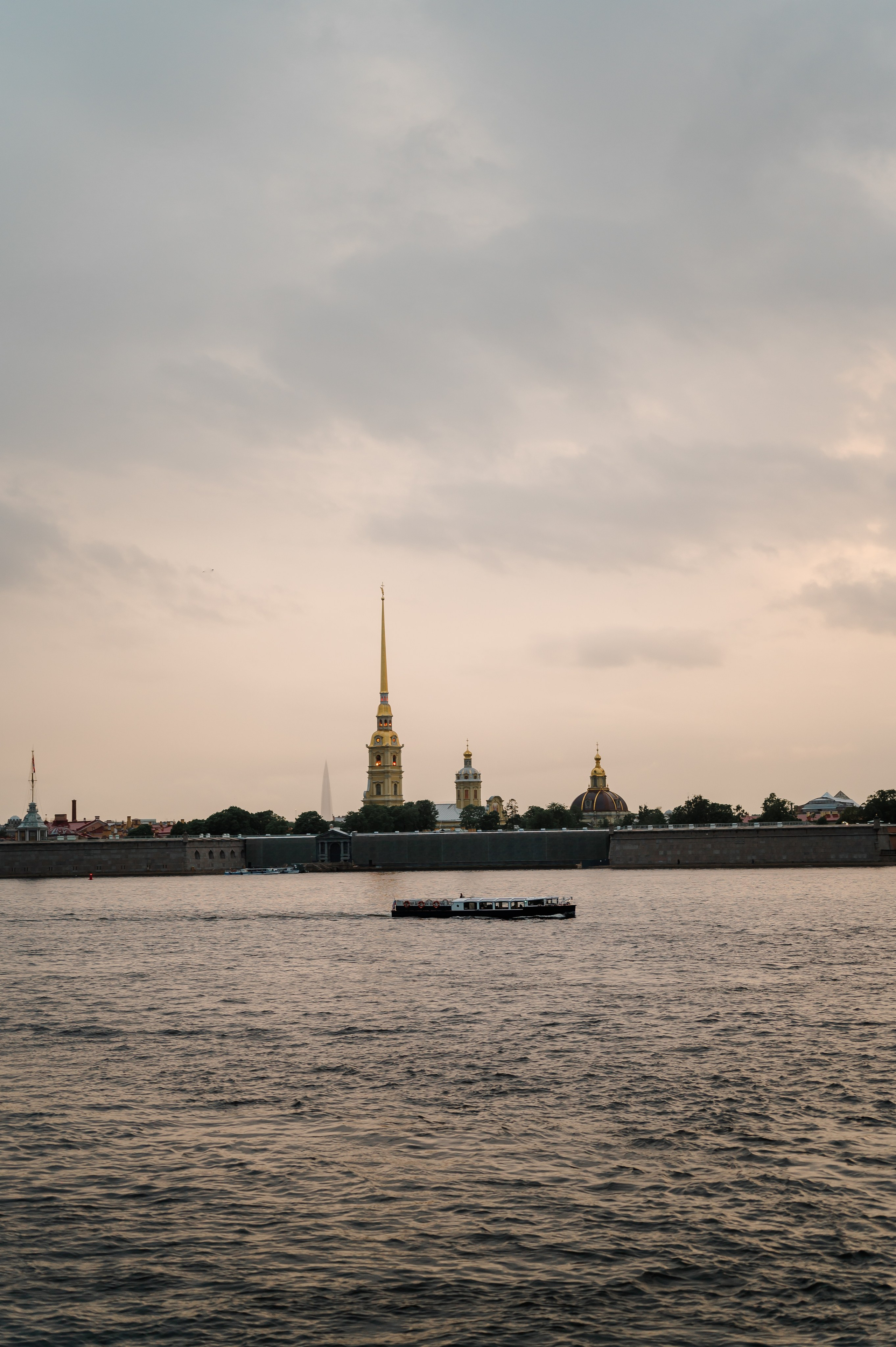A&M, лавстори в центре СПб. Свадебный и семейный фотограф Евгения Кононова