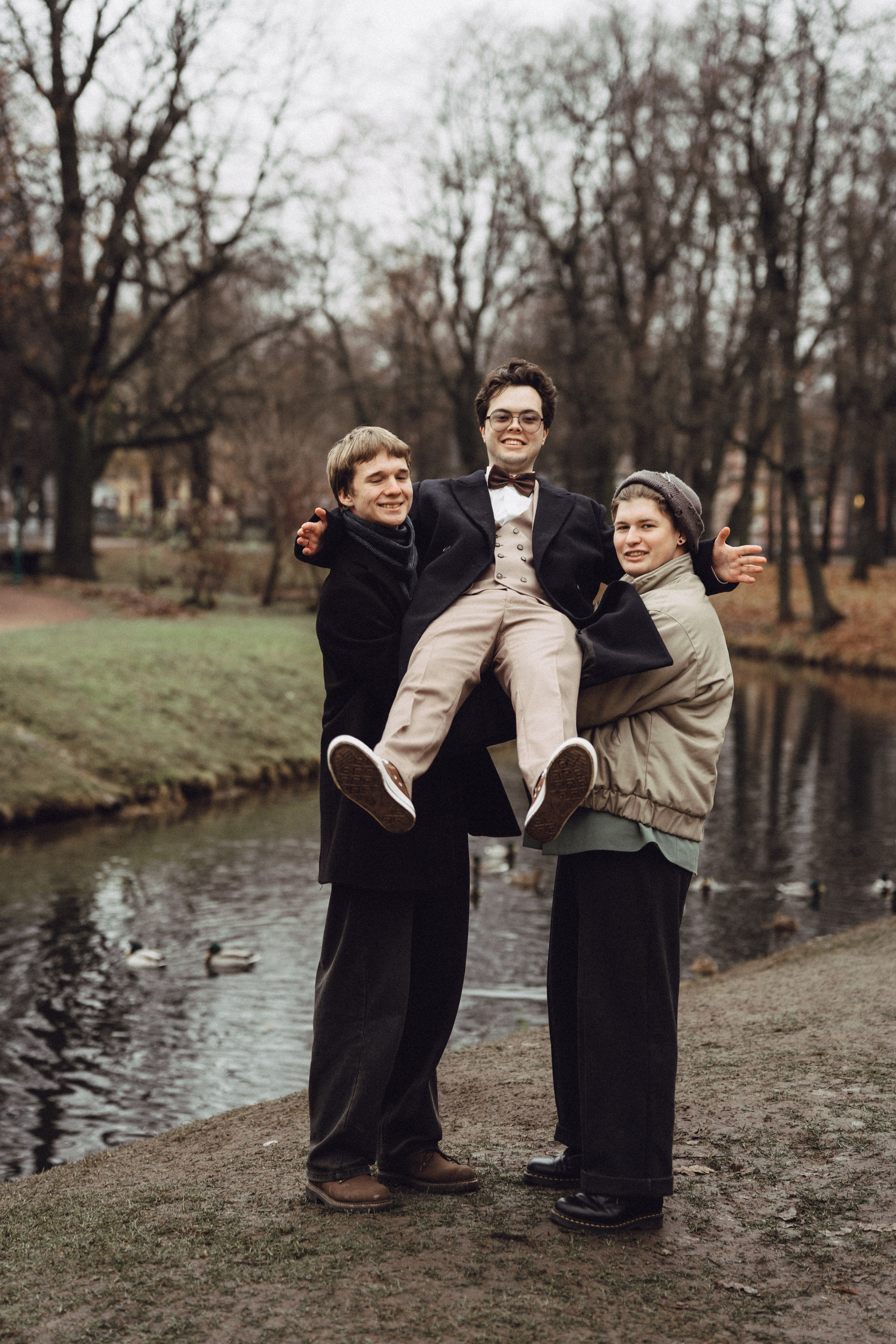 СВАДЕБНАЯ СЬЕМКА ВО ВТОРОМ ДВОРЦЕ С ГОСТЯМИ И ПРОГУЛКА В ТАВРИЧЕСКОМ САДУ. Профессиональный фотограф, Санкт-Петербург — Виктория Богомолова