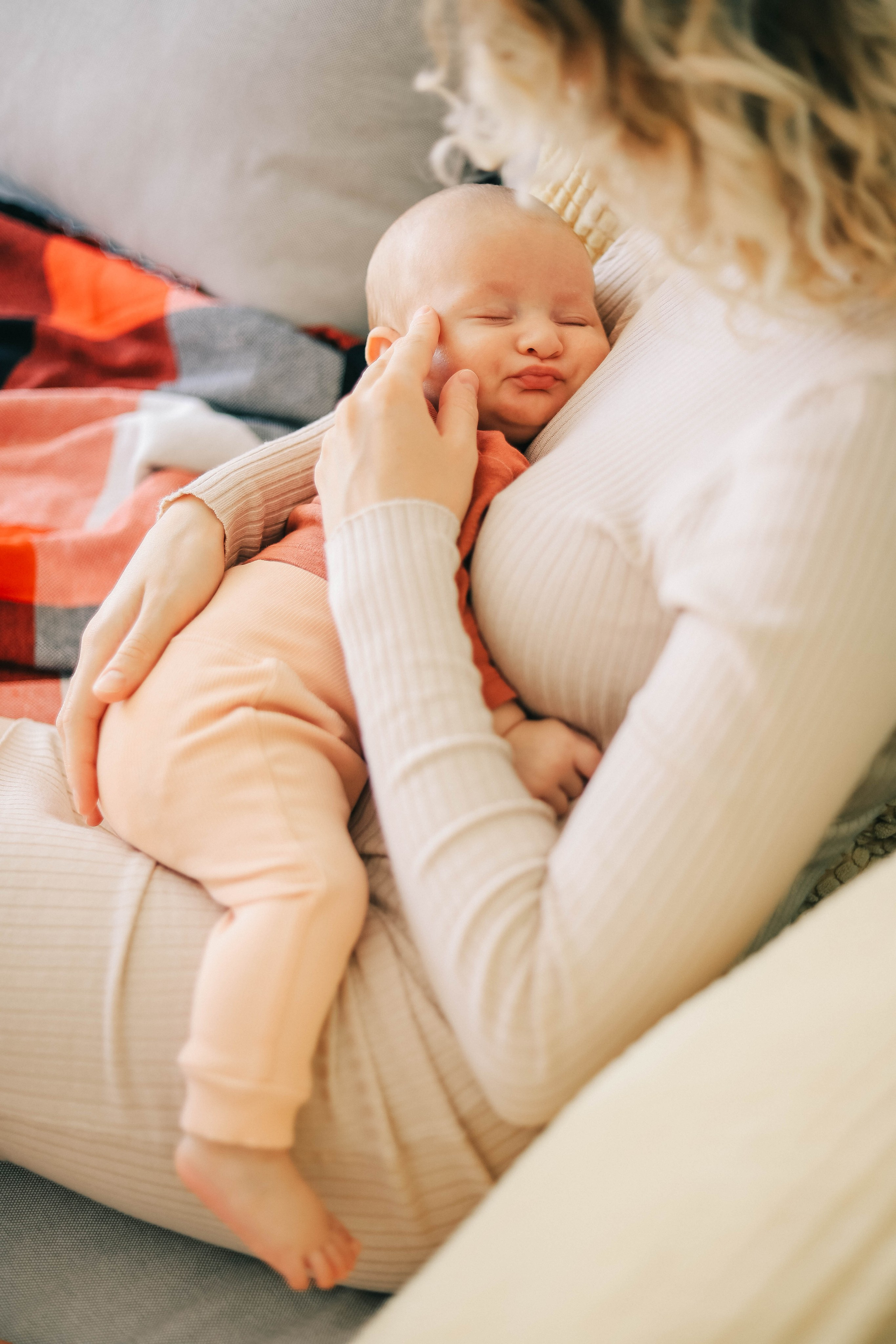 Луиза домашняя фотосессия. Женский/Детский фотограф в Симферополе Вероника Слепогина