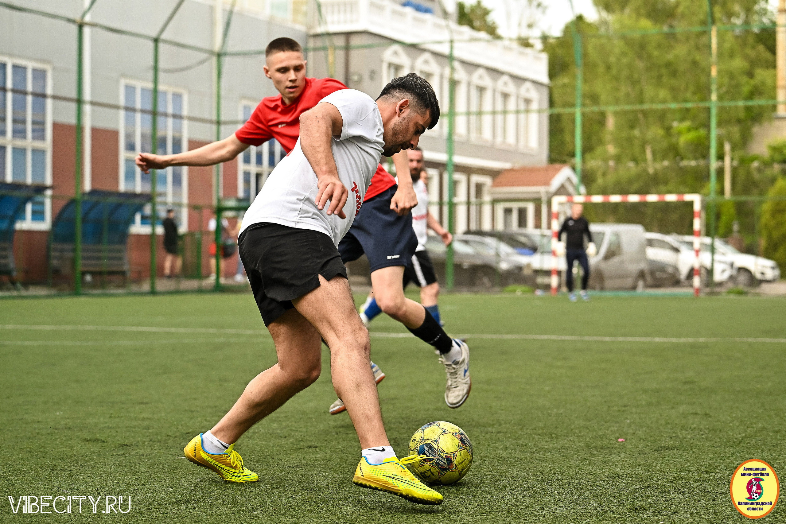 ИГРЫ МИНИ-ФУТБОЛЬНОЙ И КОРПОРАТИВНОЙ ЛИГИ. VIBECITY.RU Вайб Сити Ру Фоторепортажи Фотоотчеты Калининград