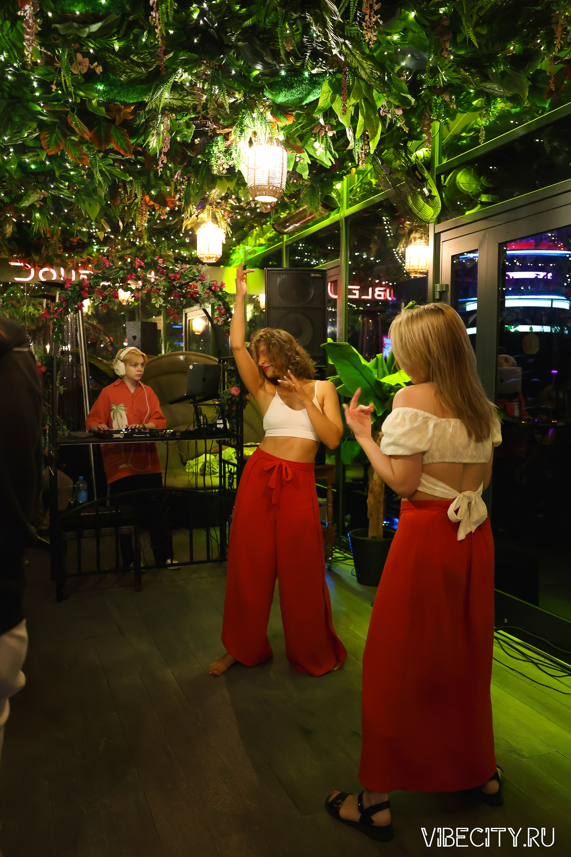 DOUBLE U. VIBECITY.RU Вайб Сити Ру Фоторепортажи Фотоотчеты Калининград