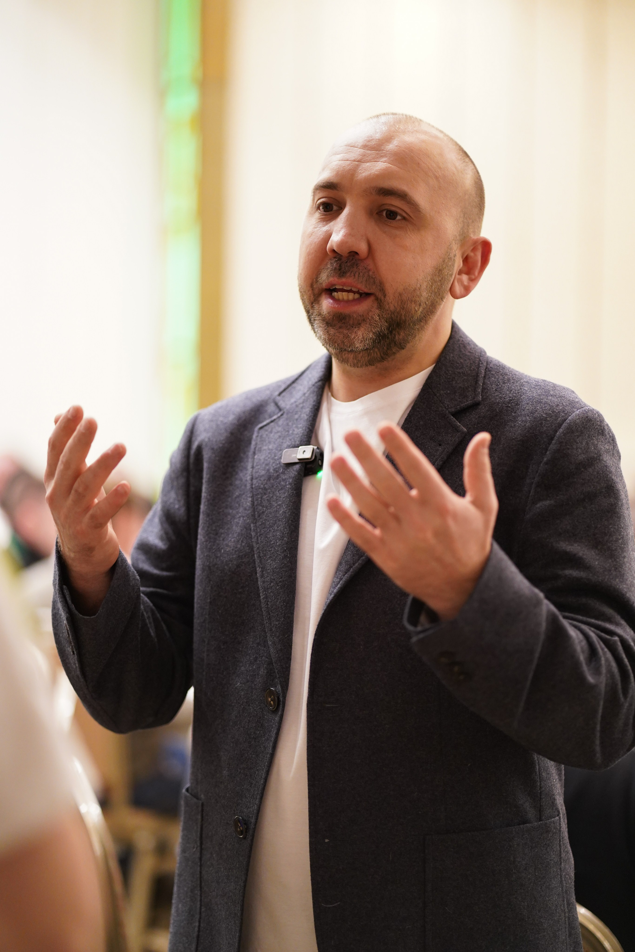 Малоэтажная страна конференция. Фотограф