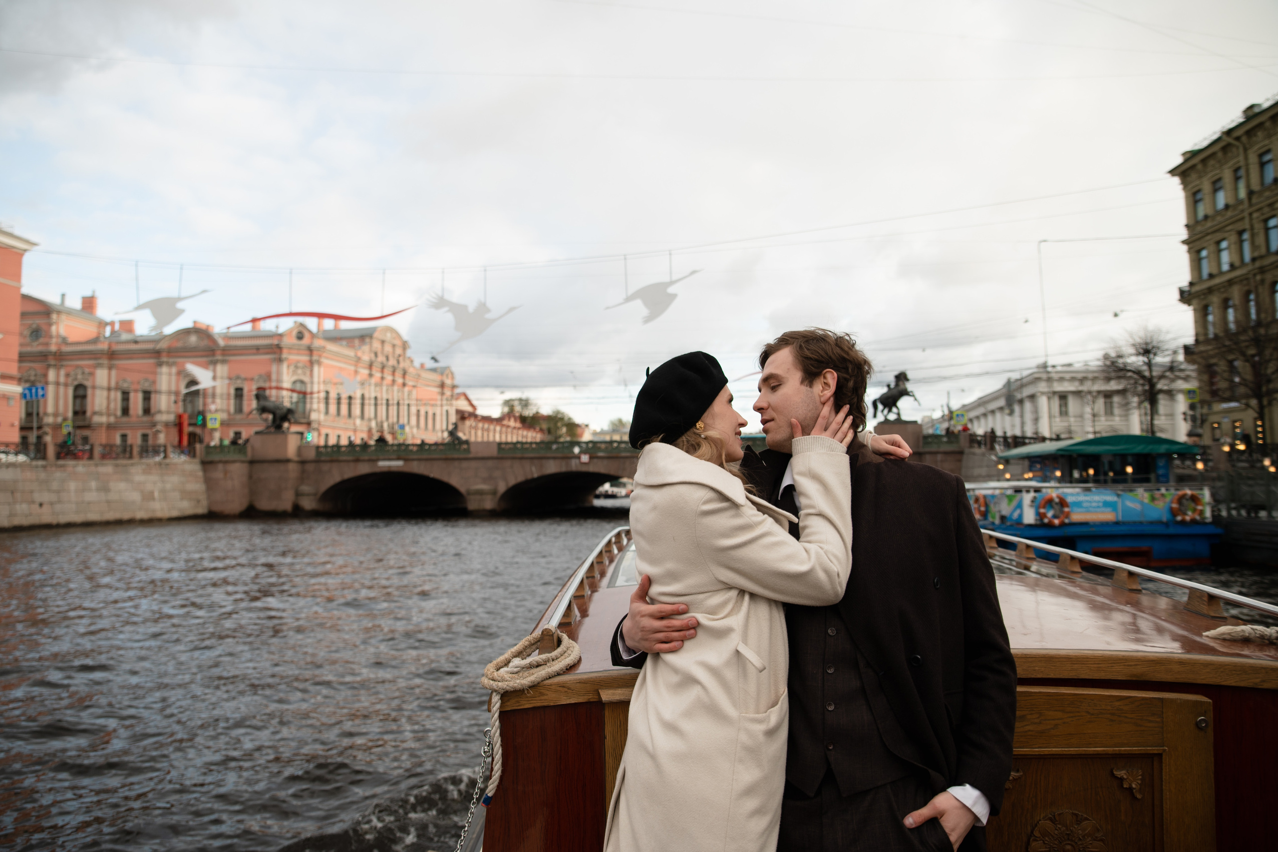 Саша и Настя Катер Питер Май. Свадебный фотограф Тюмень Анастасия Битная