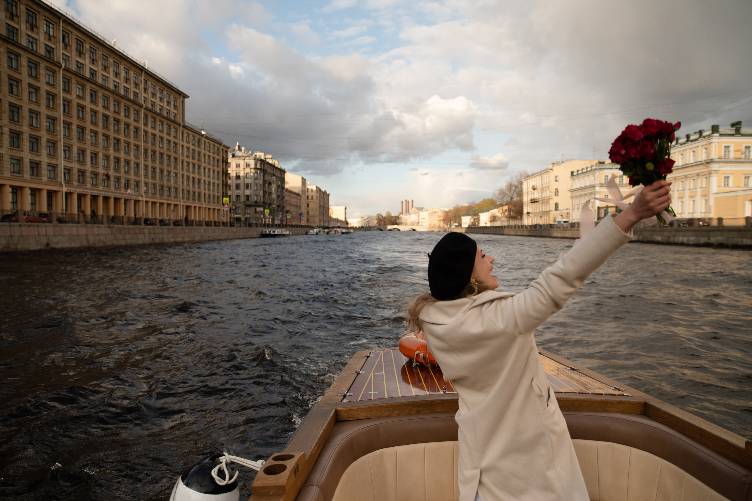 Саша и Настя Катер Питер Май. Свадебный фотограф Тюмень Анастасия Битная