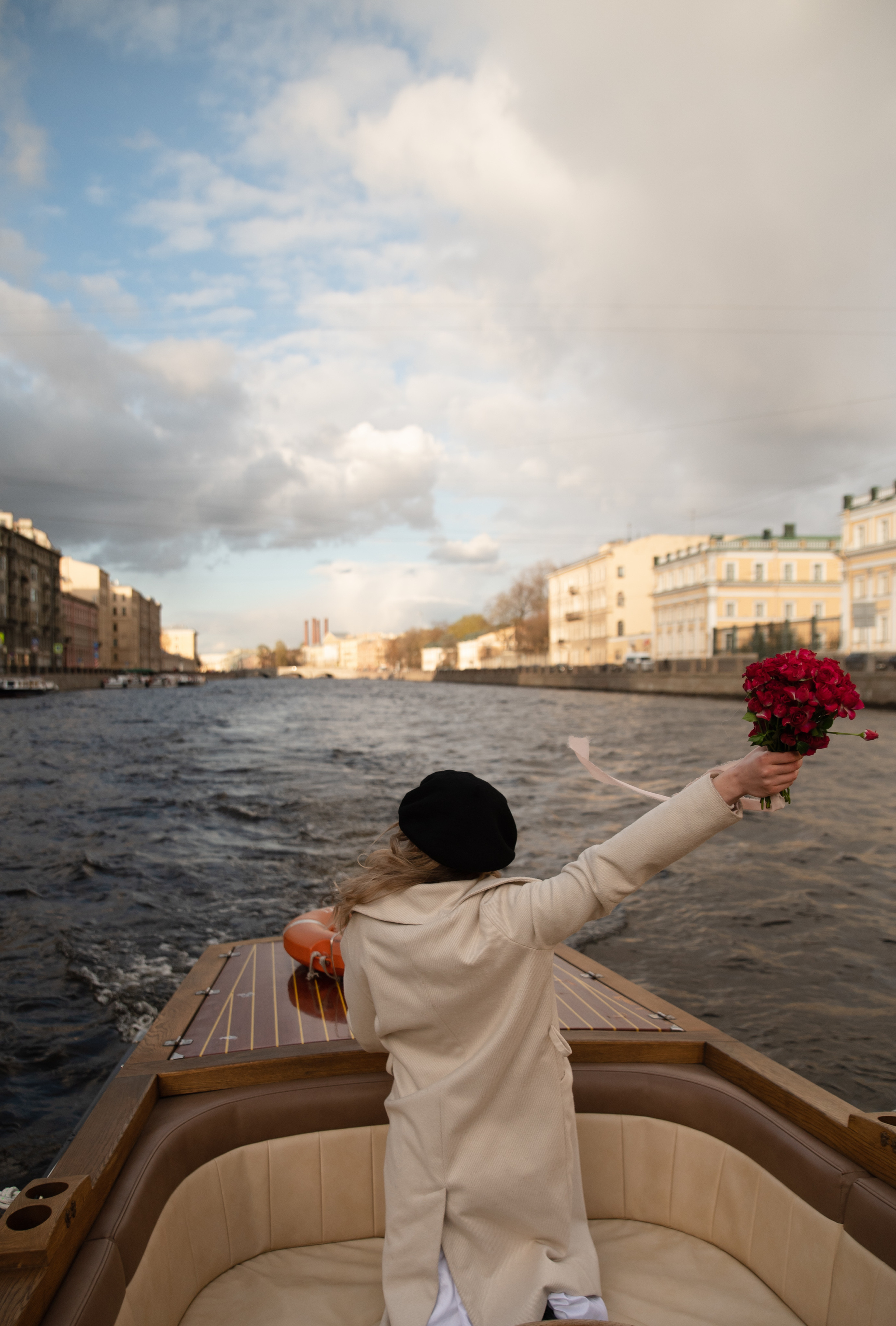 Саша и Настя Катер Питер Май. Свадебный фотограф Тюмень Анастасия Битная