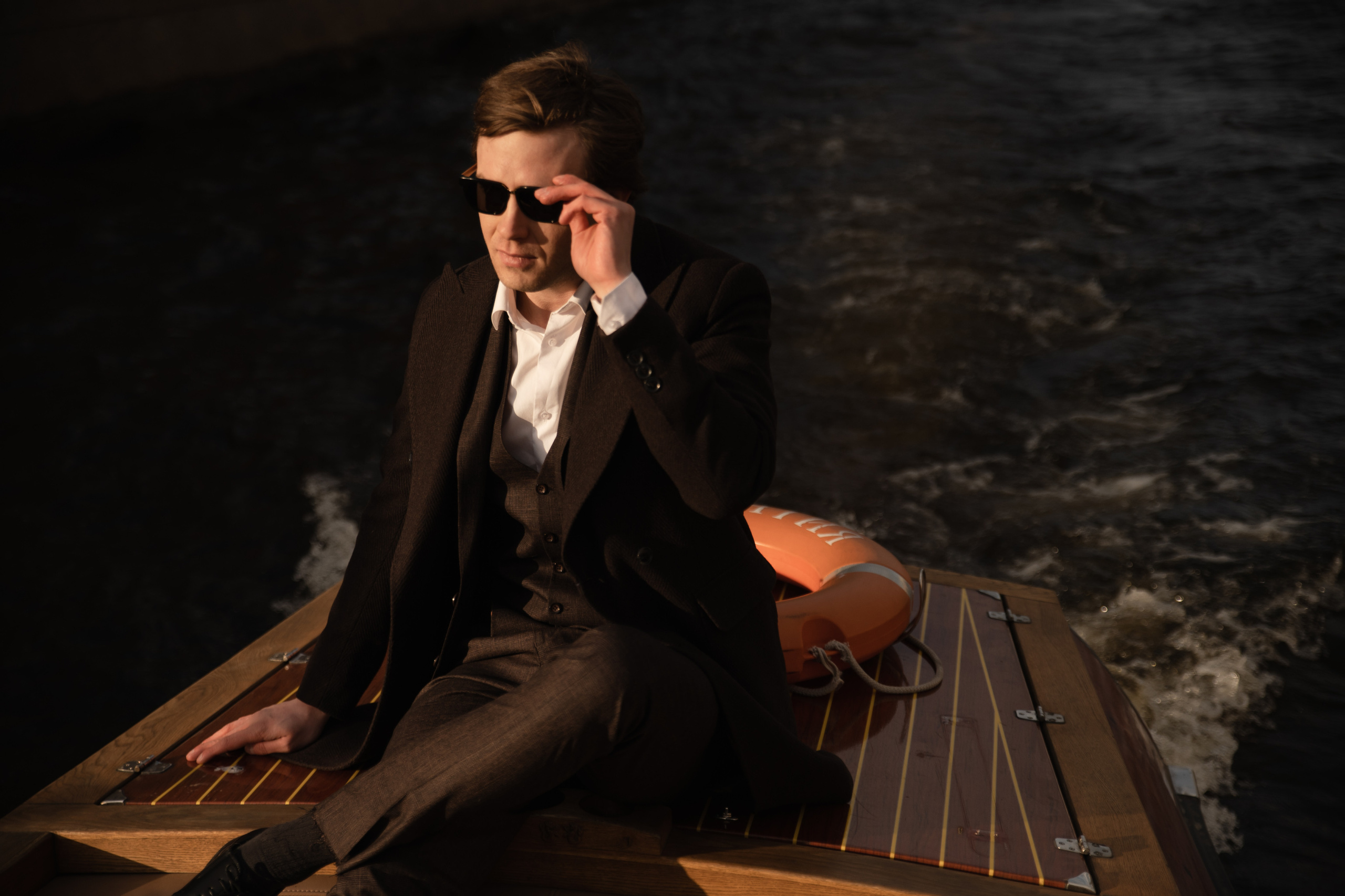 Саша и Настя Катер Питер Май. Свадебный фотограф Тюмень Анастасия Битная