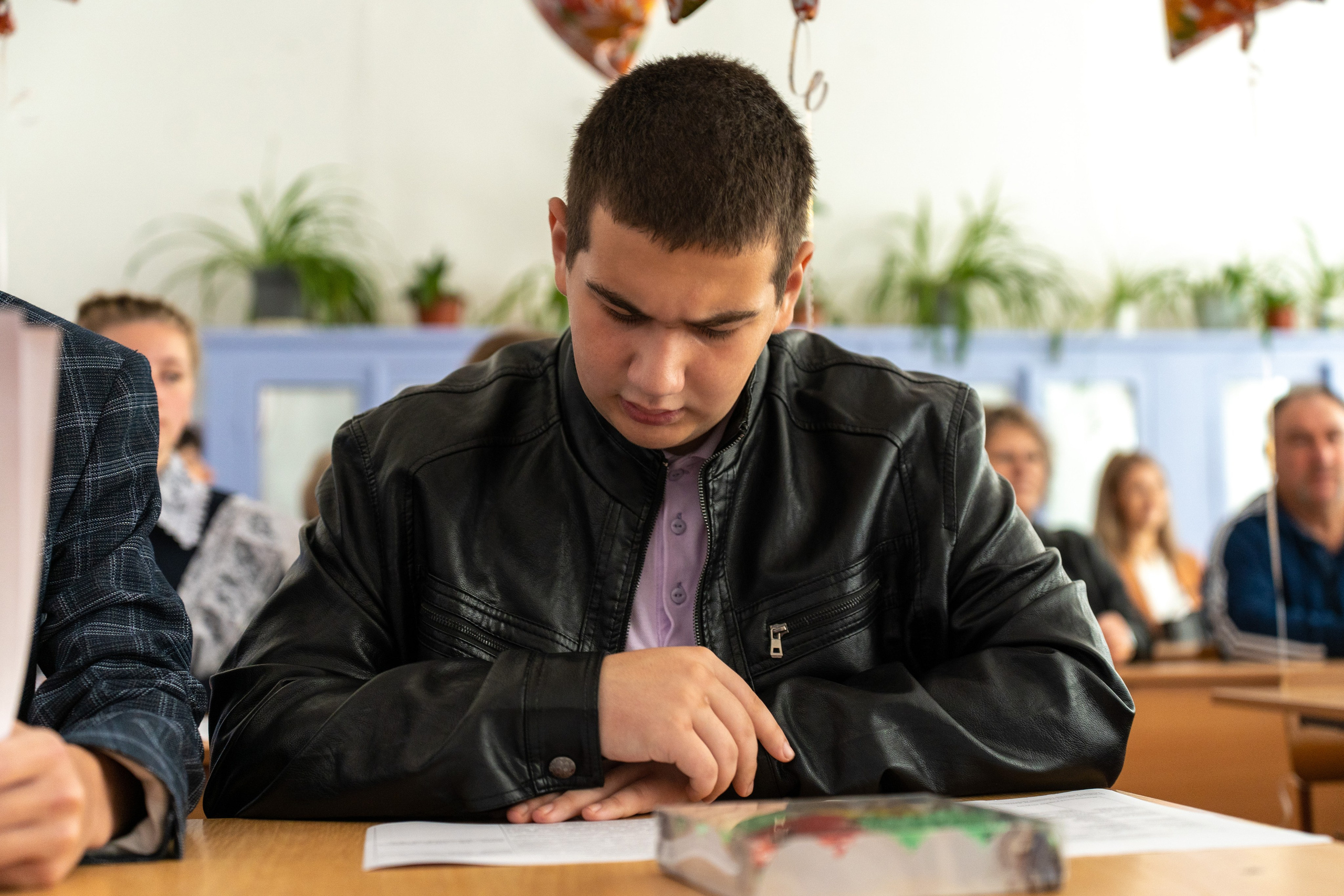 СШ № 1 Седельниково 11класс 2024 г. Фотограф и видеограф Павел Серобабов