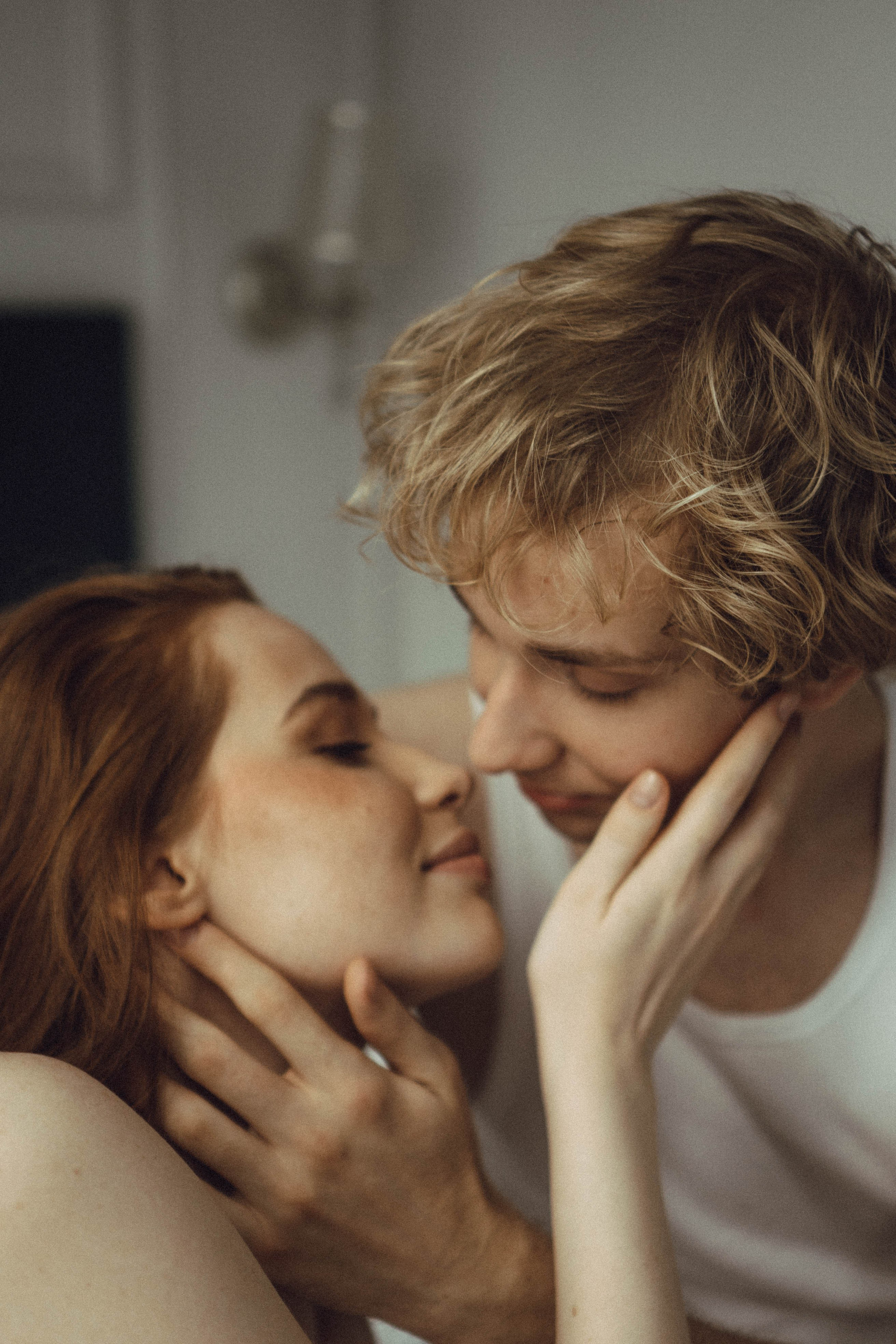 СВАДЕБНАЯ СЬЕМКА В ОТЕЛЕ. СБОРЫ ЖЕНИХА И НЕВЕСТЫ И ТАКЖЕ ТОР И ПОДГОТОВКА К ПРОГУЛКЕ. Профессиональный фотограф, Санкт-Петербург — Виктория Богомолова