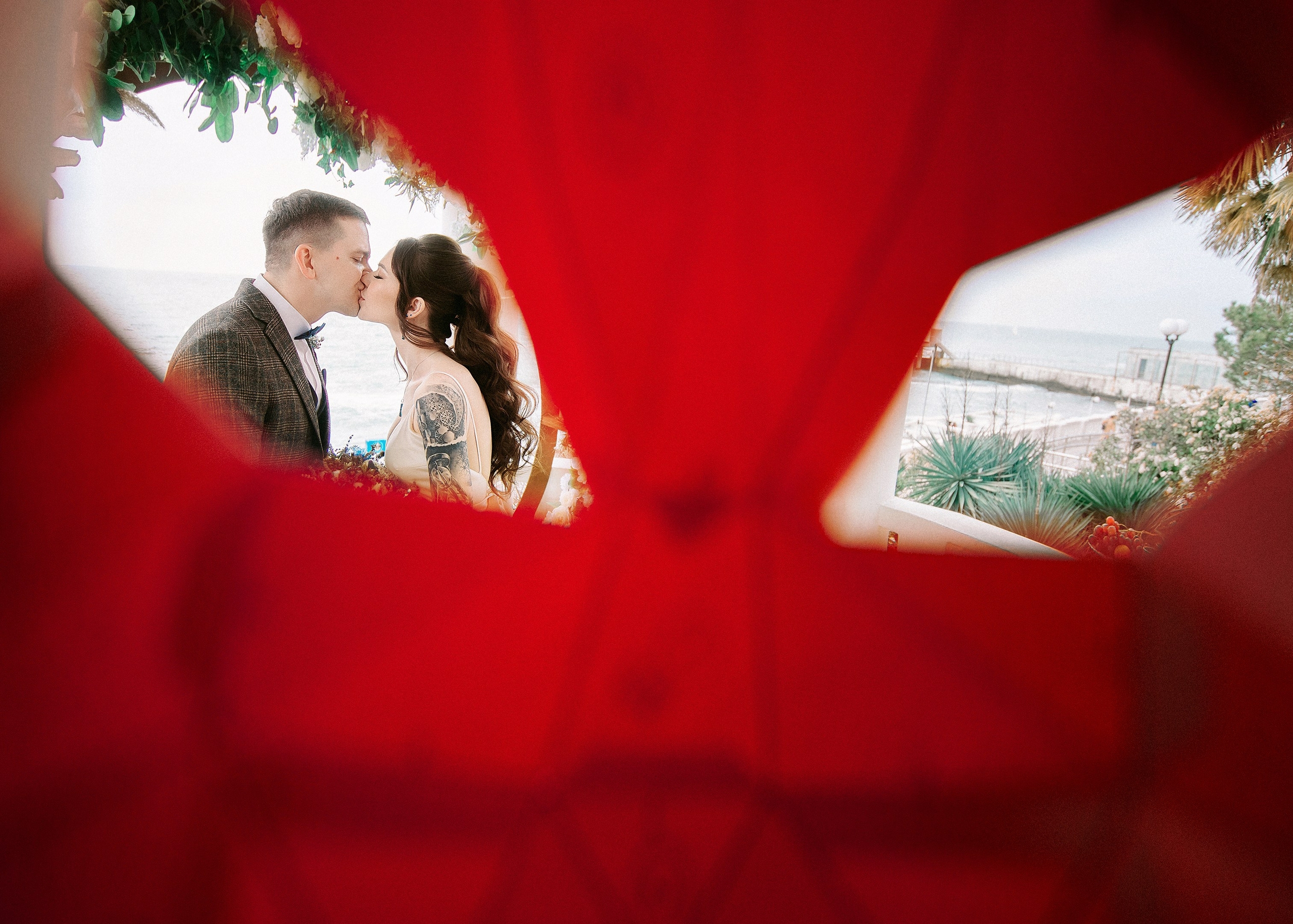 Свадебные фотосессии в Сириусе и Адлере. Фотограф в Адлере, Сириусе, Красной Поляне — лавстори, семейные и индивидуальные фотосессии