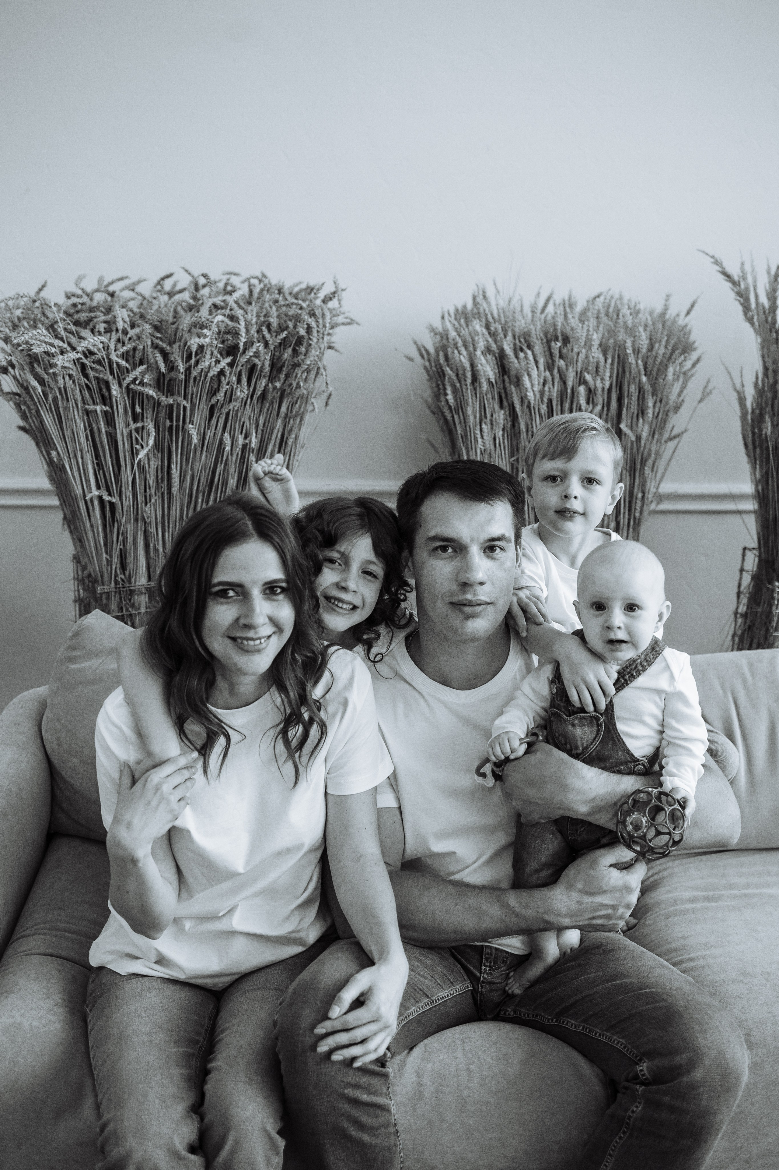 Никита, Карина, Николь, Дэниэл, Эмили. Семейный фотограф Николаева Ольга