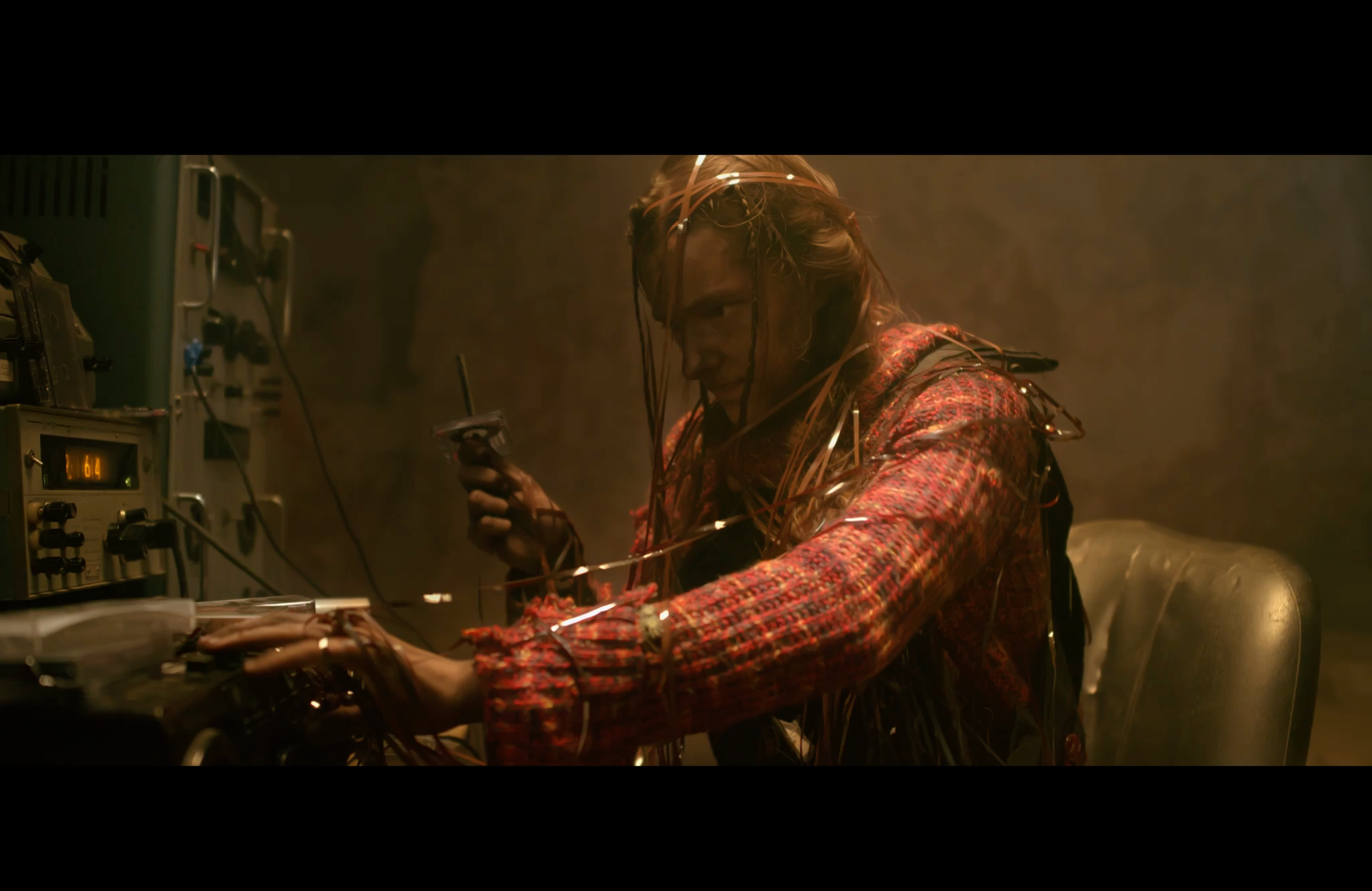 MEET SOMEONE / ВСТРЕТИТЬ ЧЕЛОВЕКА. DOP Yulia Popova