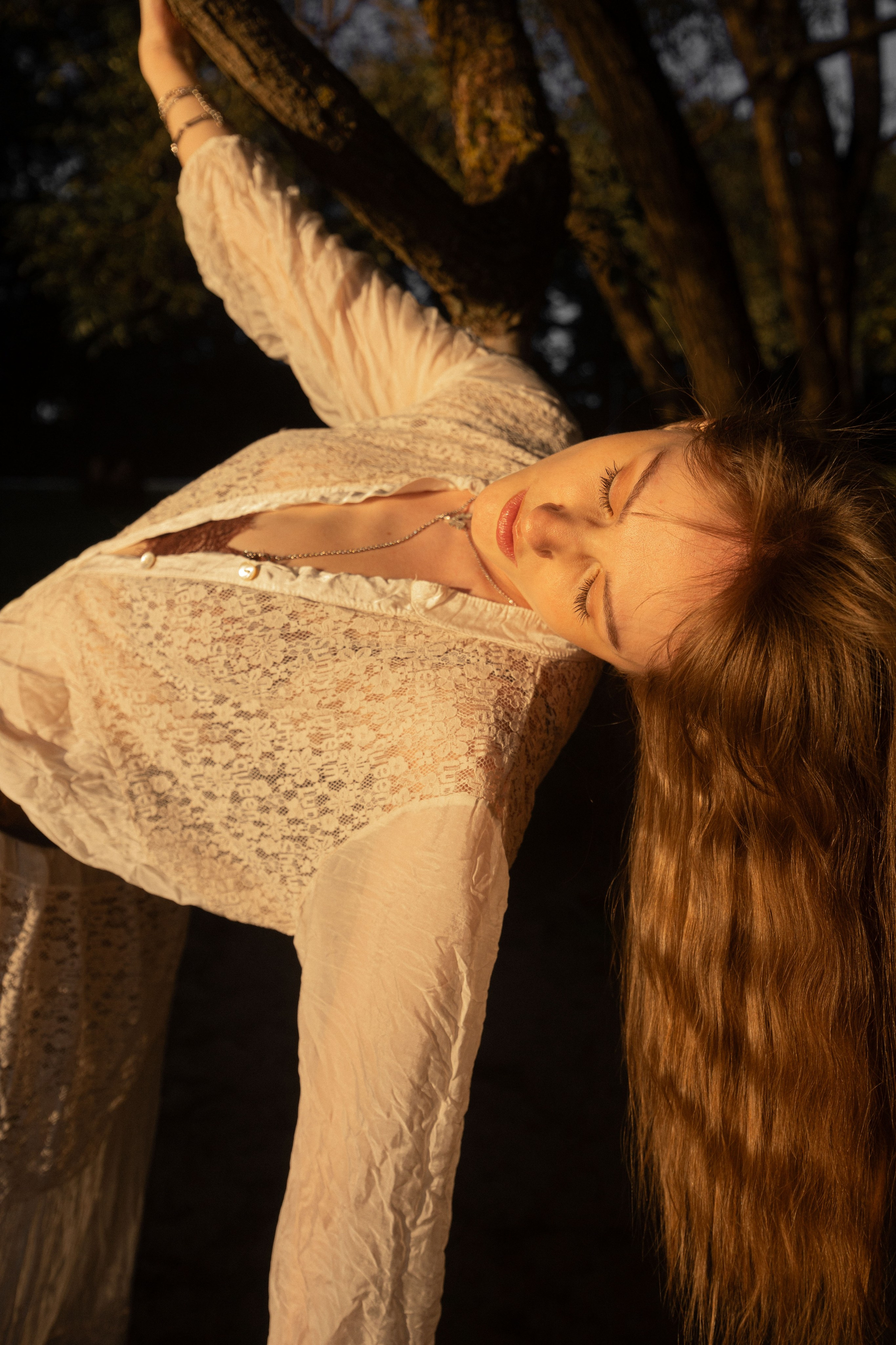 Yana and Nature. Photographer in Tbilisi Saint-Petersburg Worldwide — Elena Golubeva