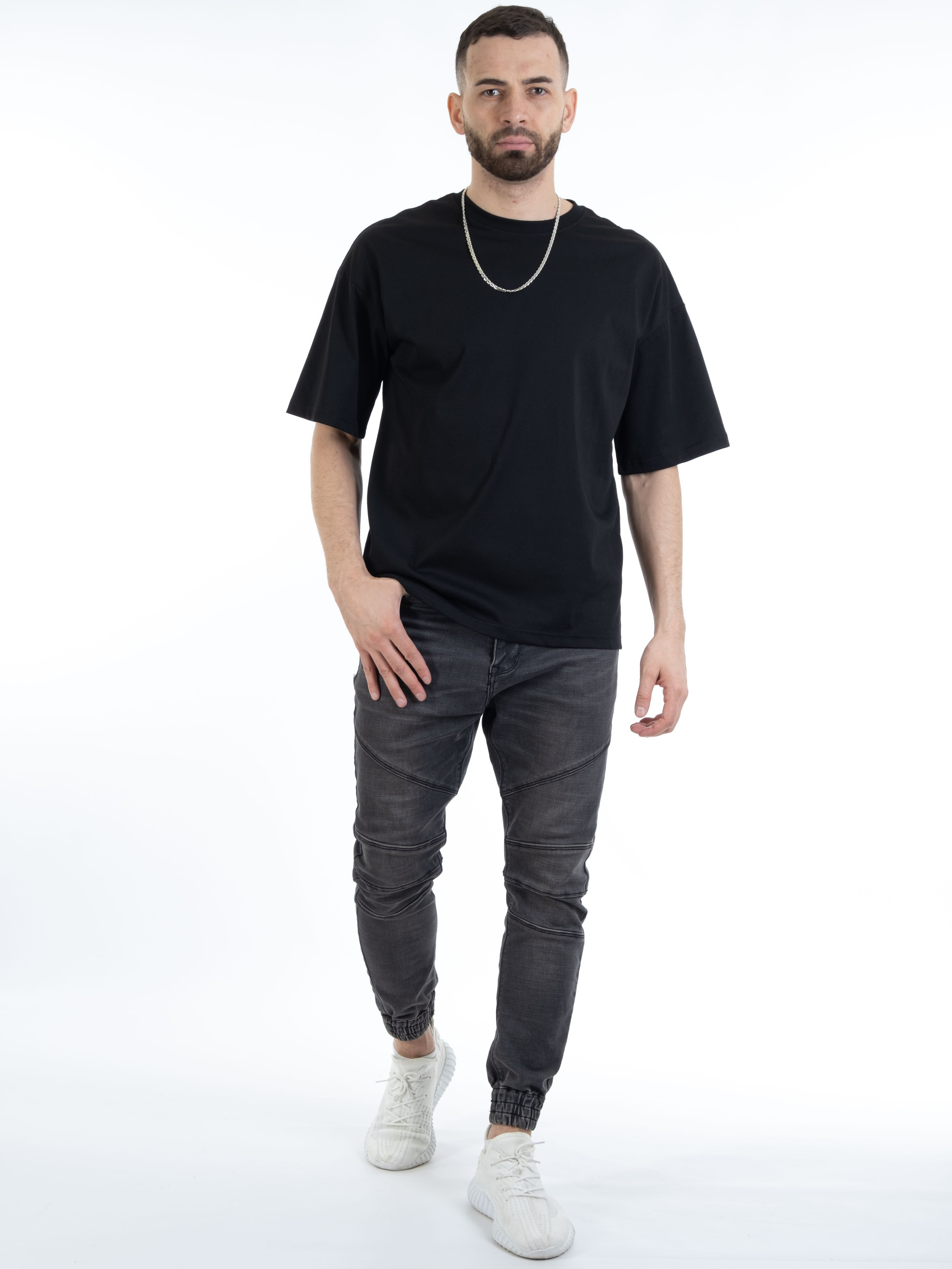 Мужчины. Фото для маркетплейс