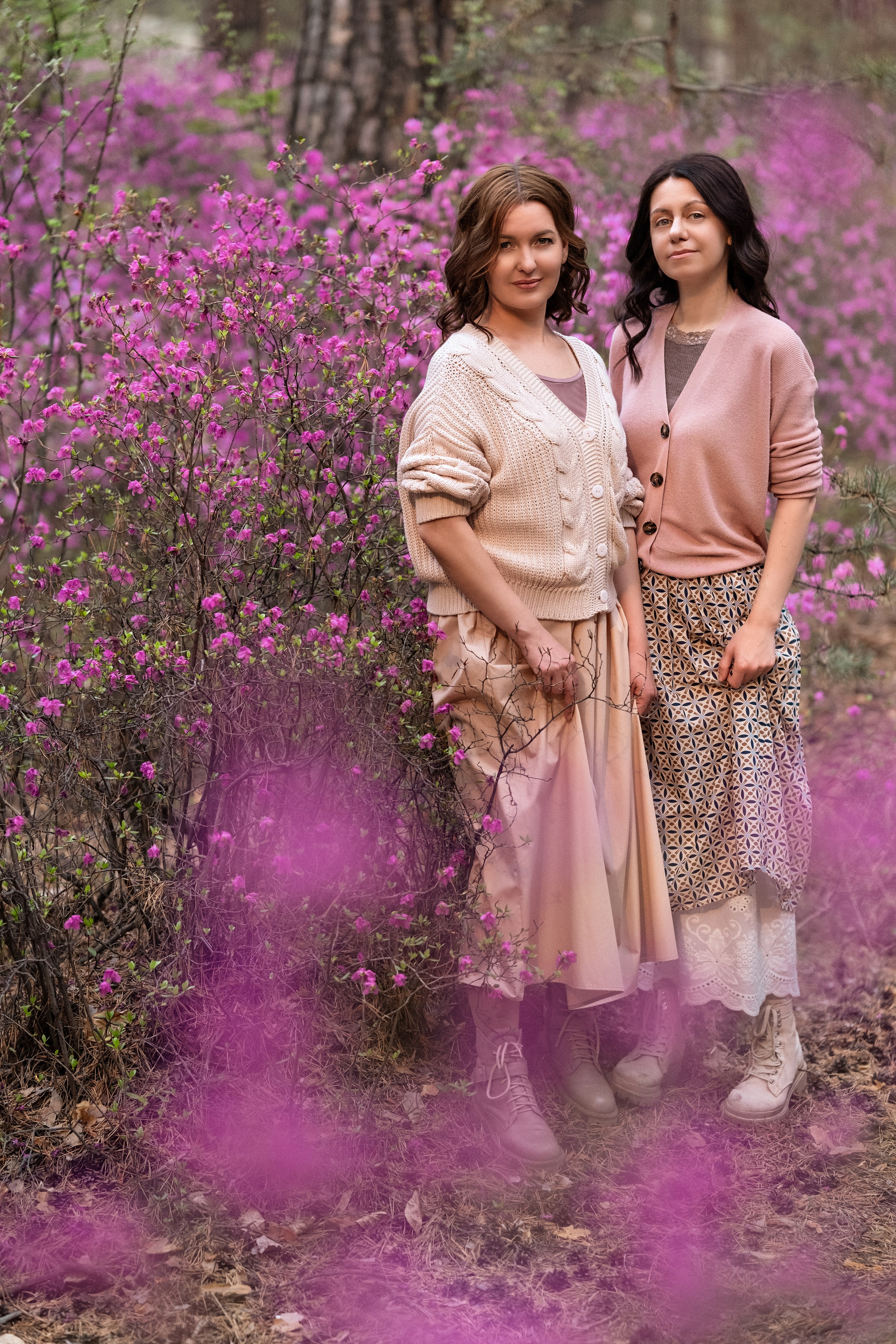 Фотосессия в багульнике. Портретный фотограф в Чите Анна Камратова. Помогу Вам создать историю, в которой Вы — главный герой!