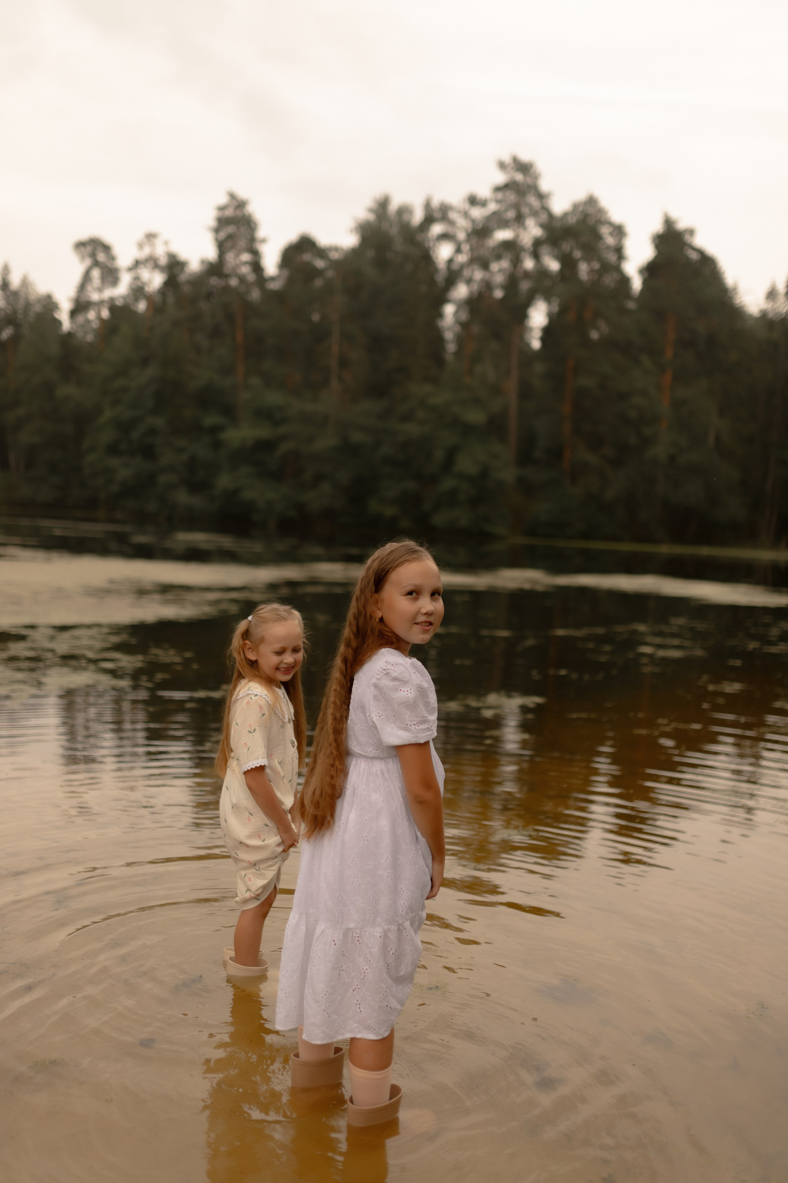 Мама Алина, Маша, Дина и Анечка. Фотограф Татьяна Семенова