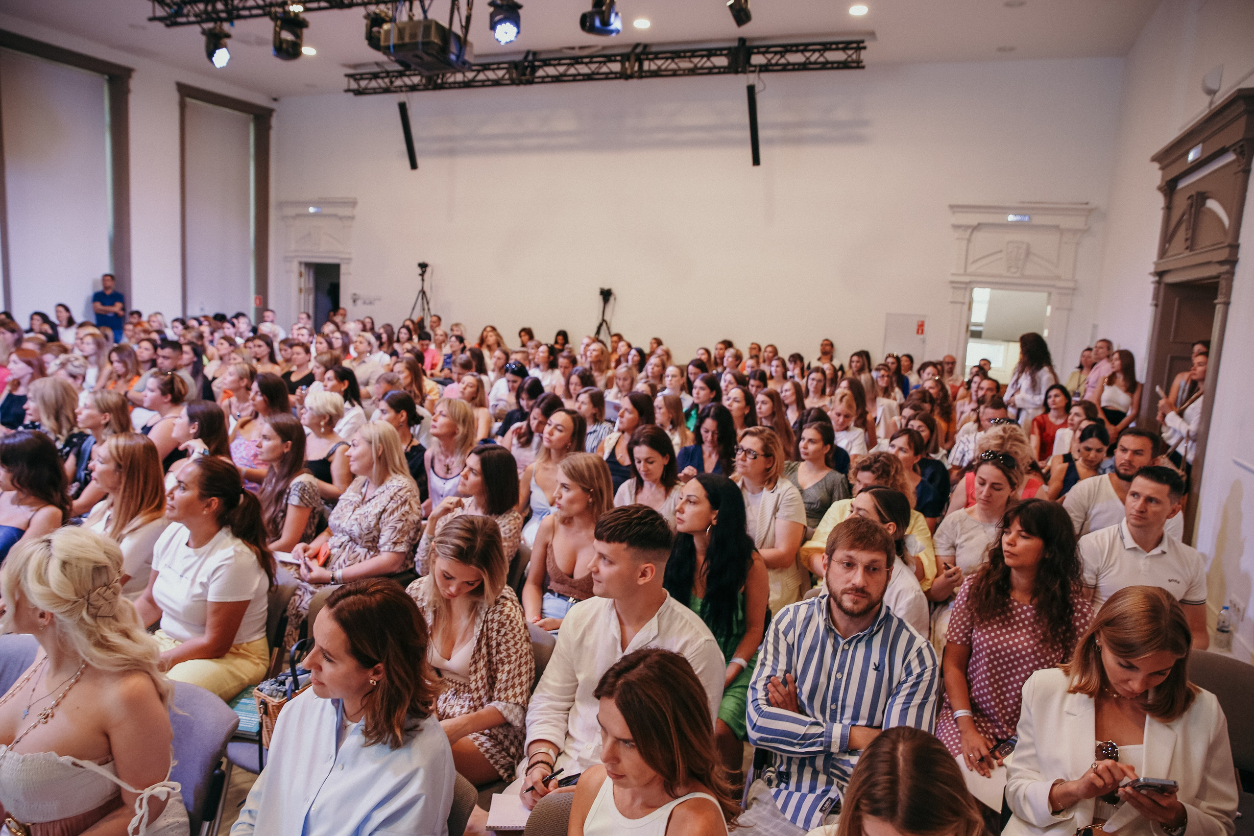 Тренинг Евгении Павловской. Фотограф и видеограф Анна Домашенко