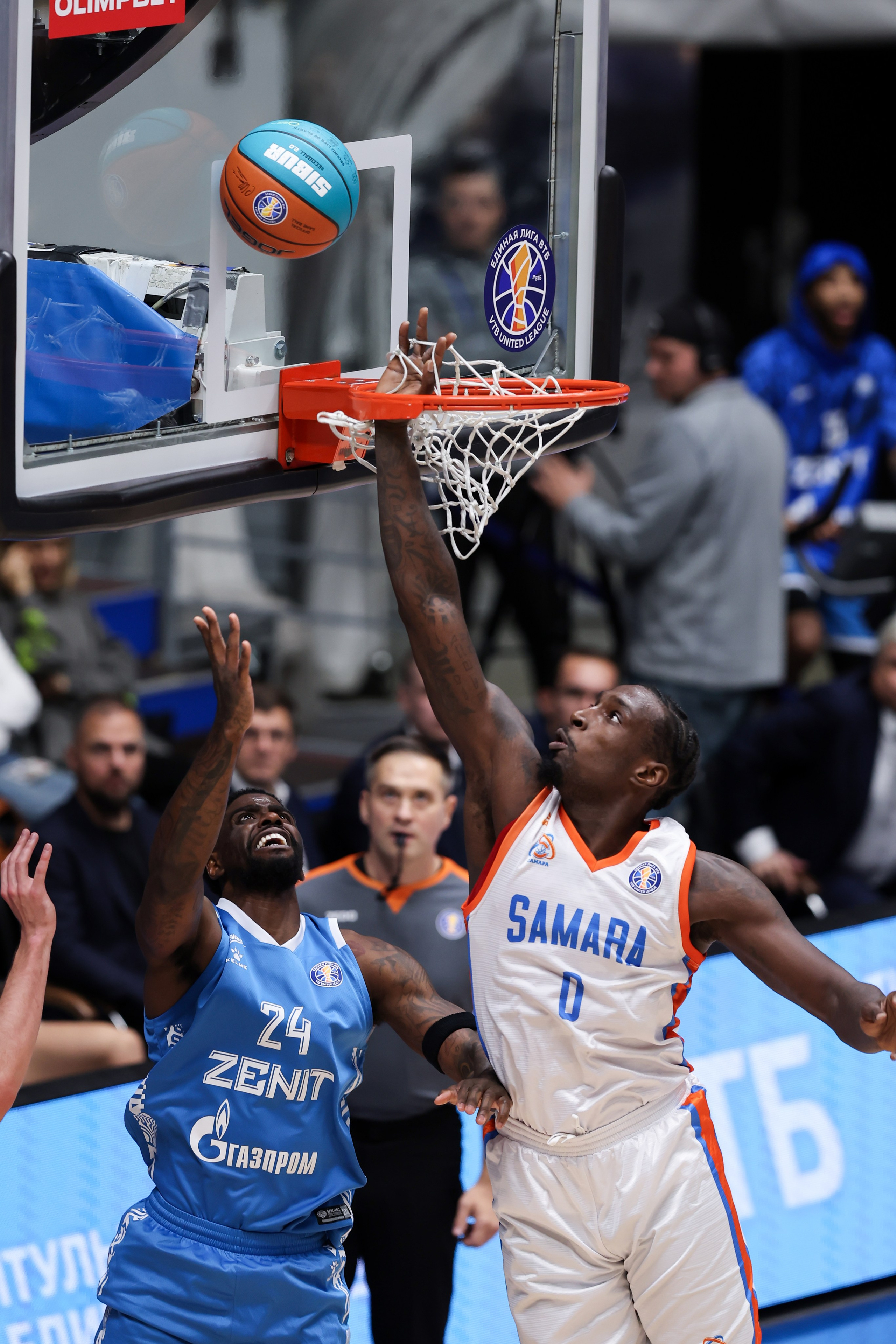 БК Зенит — БК Самара 30.10.2024. Спортивный и репортажный фотограф Антон Тереханов