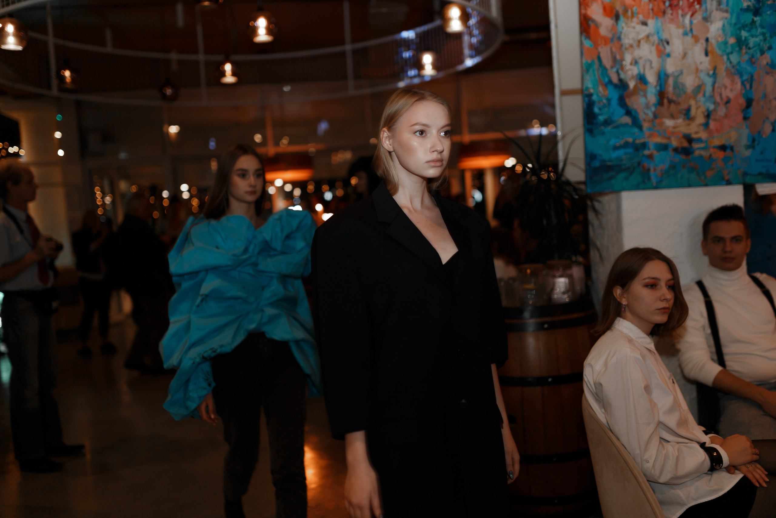 Модный показ в Пицца-Бар. Портретный фотограф в Симферополе Екатерина Аляпина