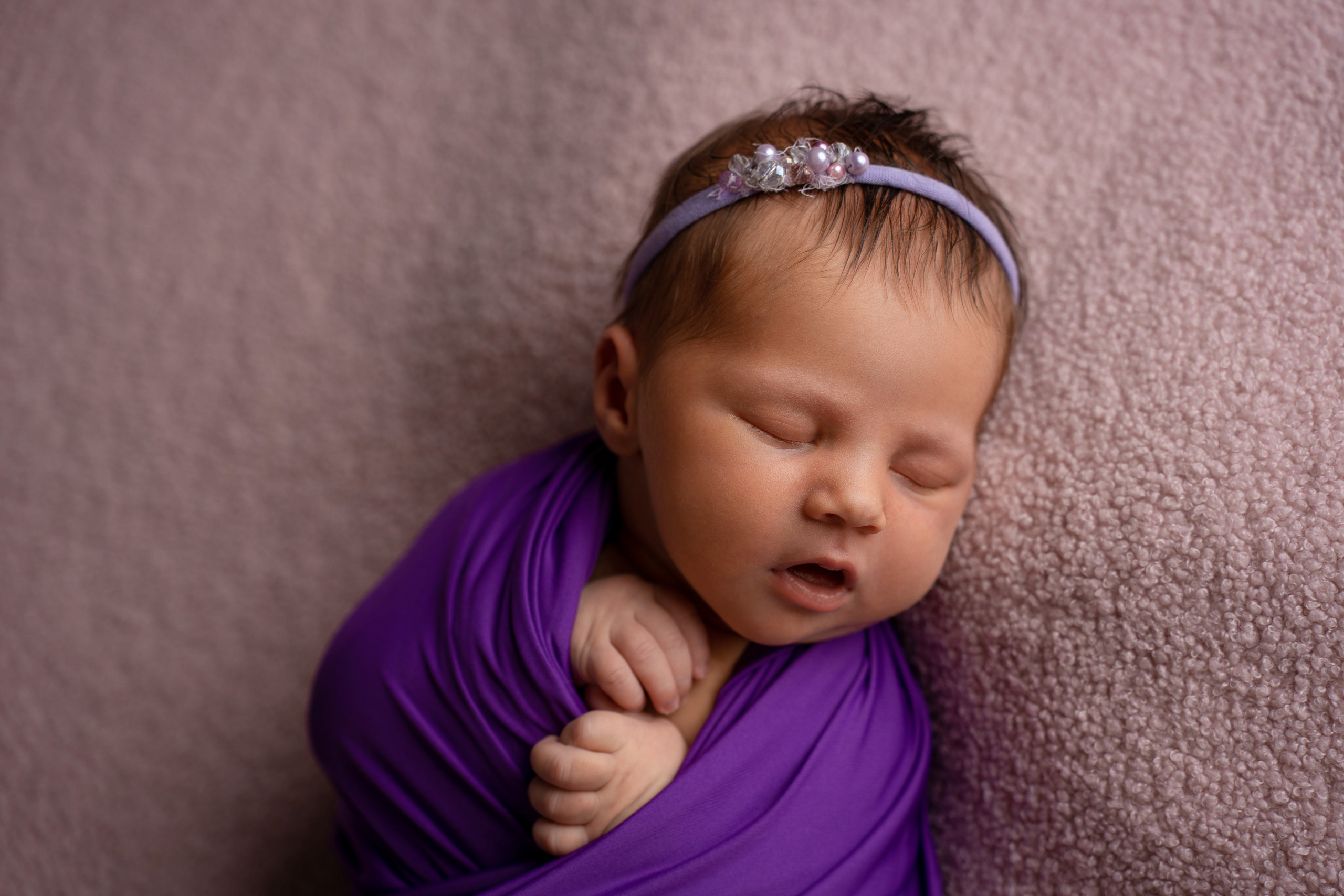 Ньюборн. Фотограф новорожденных Оренбург и свадебный фотограф Оренбург