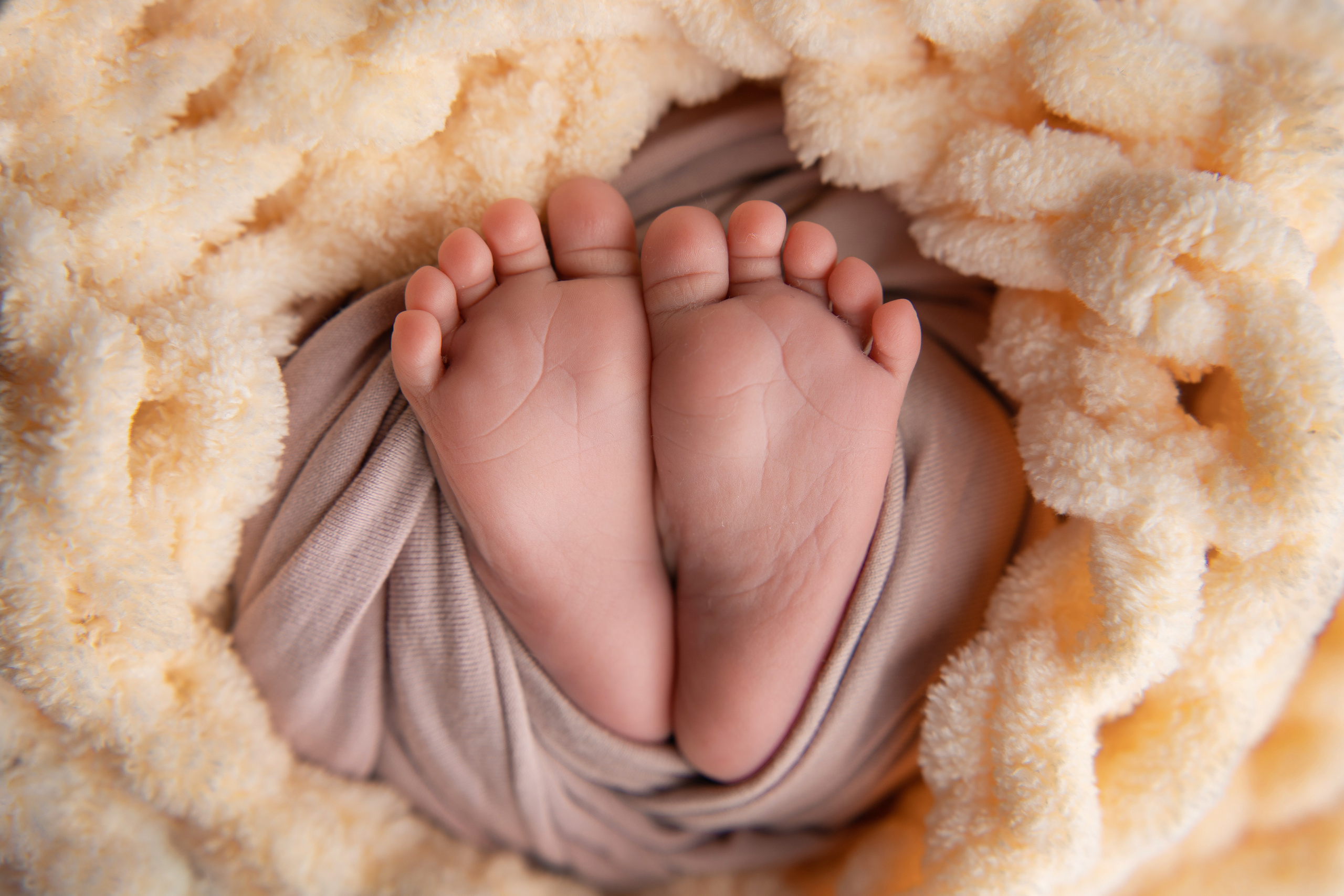Фото с родителями/Макроснимки. Фотограф новорожденных Оренбург и свадебный фотограф Оренбург