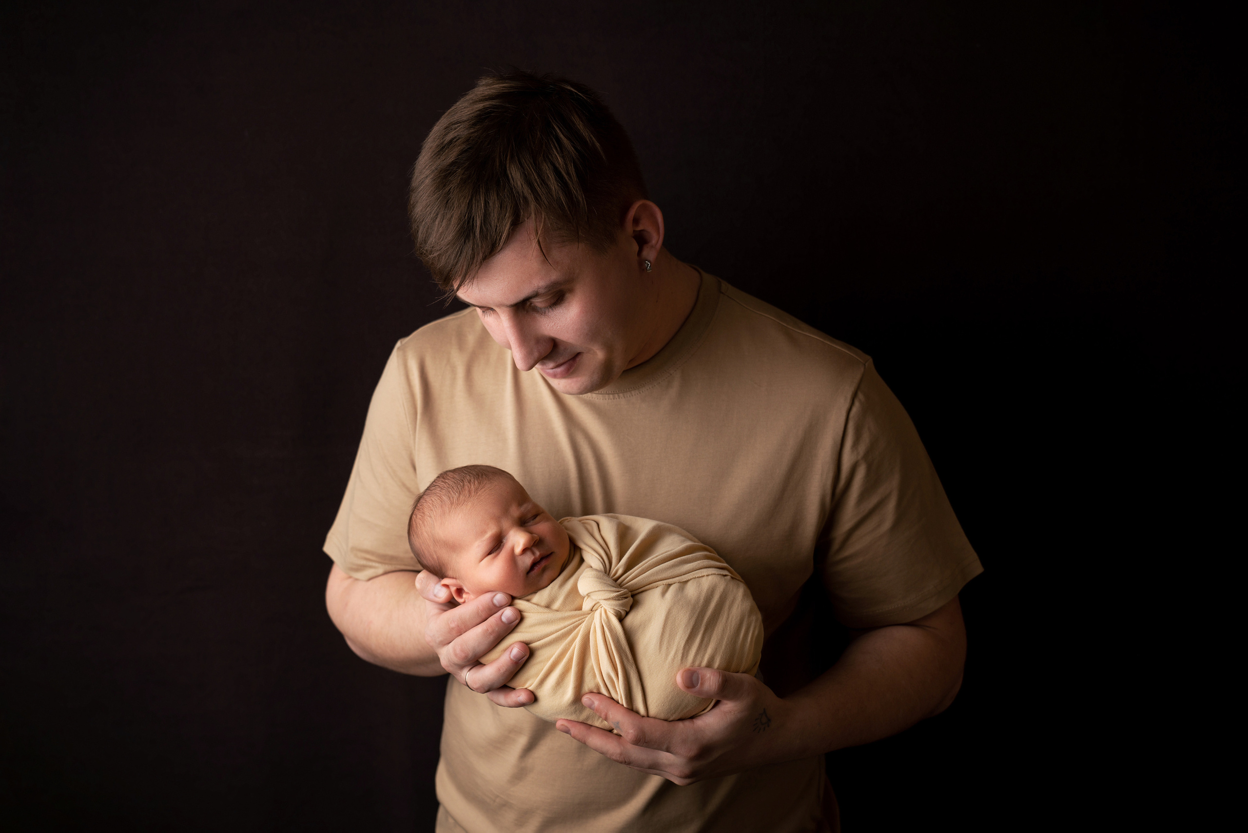 Фото с родителями/Макроснимки. Фотограф новорожденных Оренбург и свадебный фотограф Оренбург