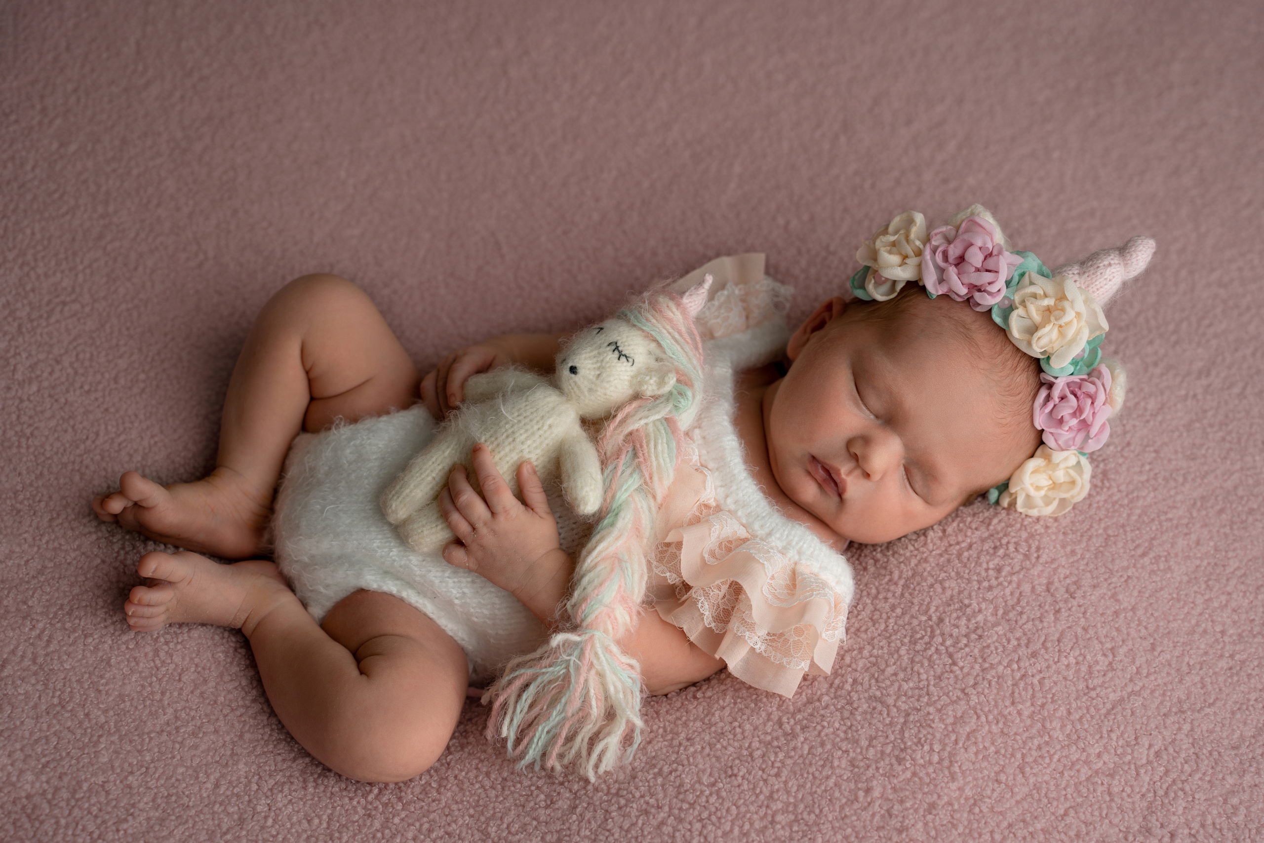 Ньюборн. Фотограф новорожденных Оренбург и свадебный фотограф Оренбург