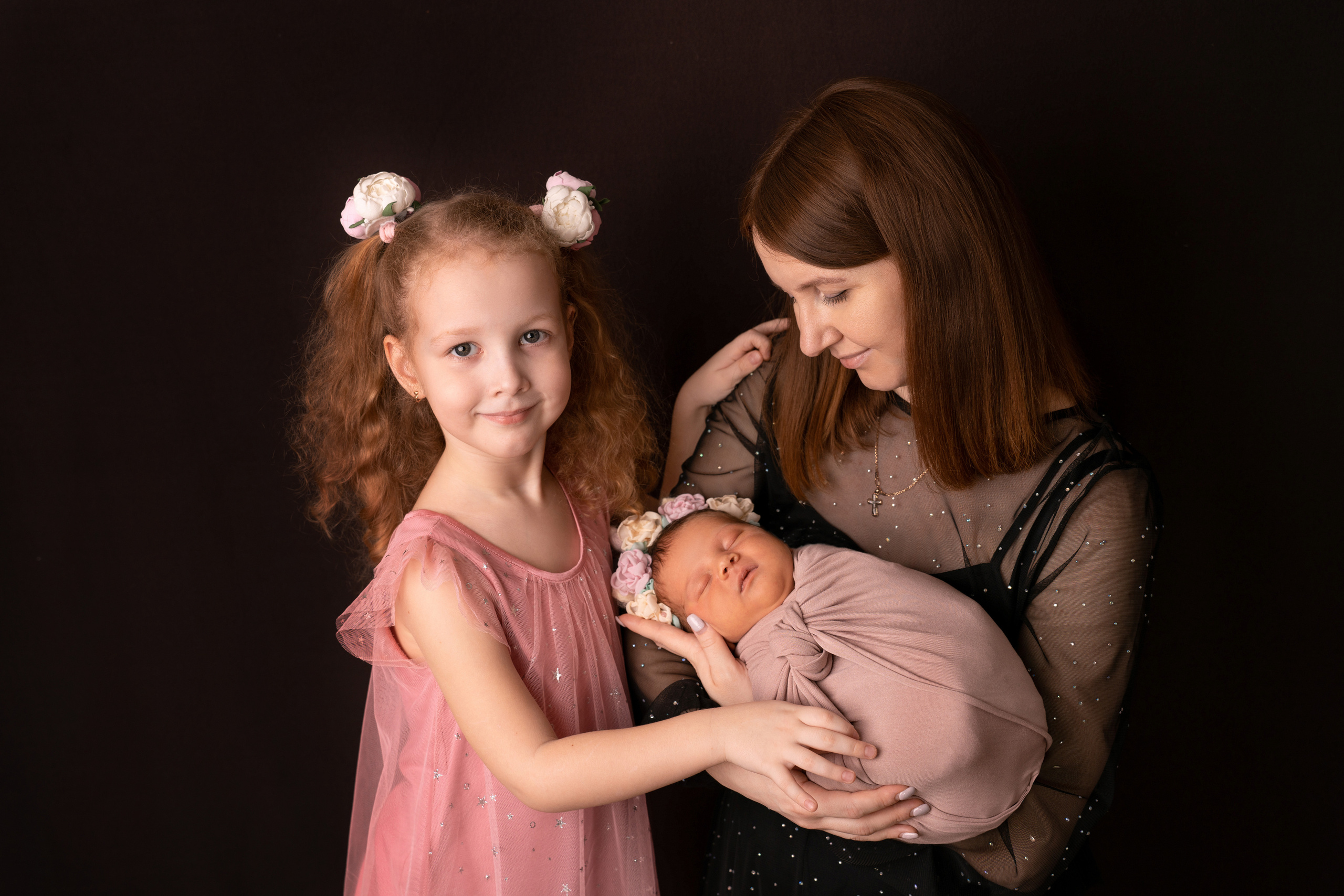 Фото с родителями/Макроснимки. Фотограф новорожденных Оренбург и свадебный фотограф Оренбург