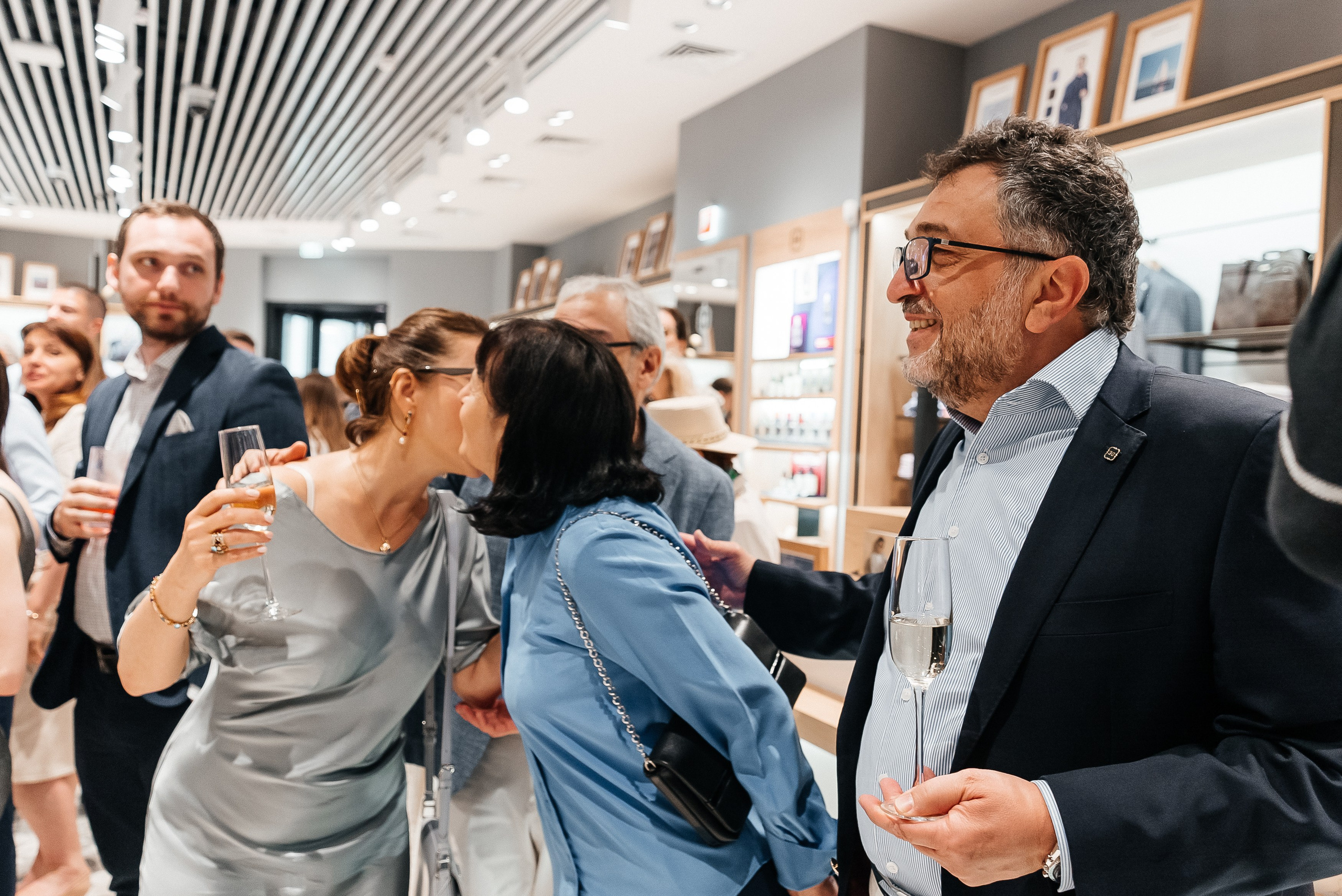 Henderson. Павел Краснов — Свадебный и репортажный фотограф в Москве