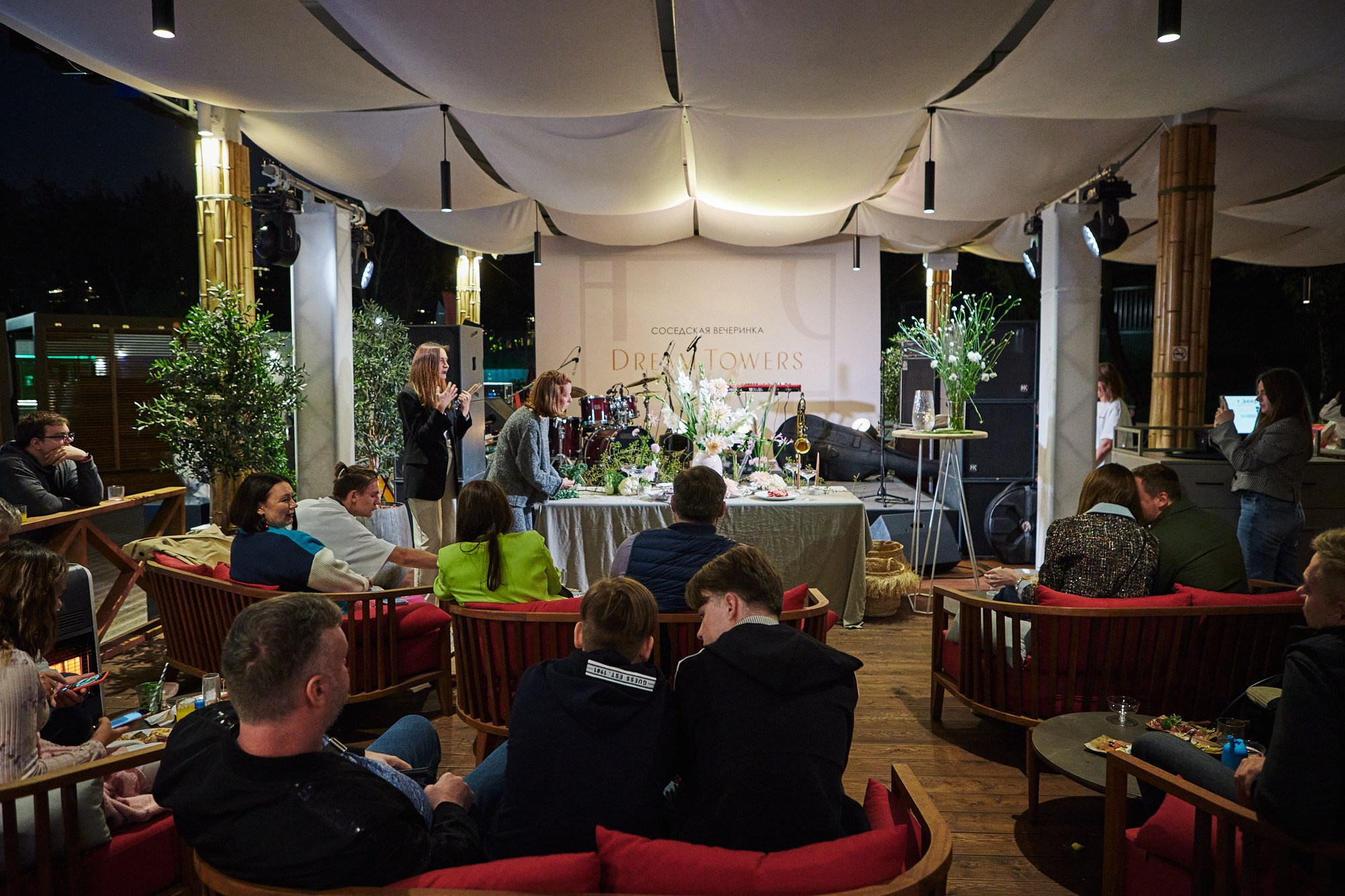 Открытие продаж DreamTowers — репортажная съёмка PR-мероприятия в Москве. Репортажный фотограф в Москве — Дмитрий Тарасов | Съёмка мероприятий, концертов, корпоративов